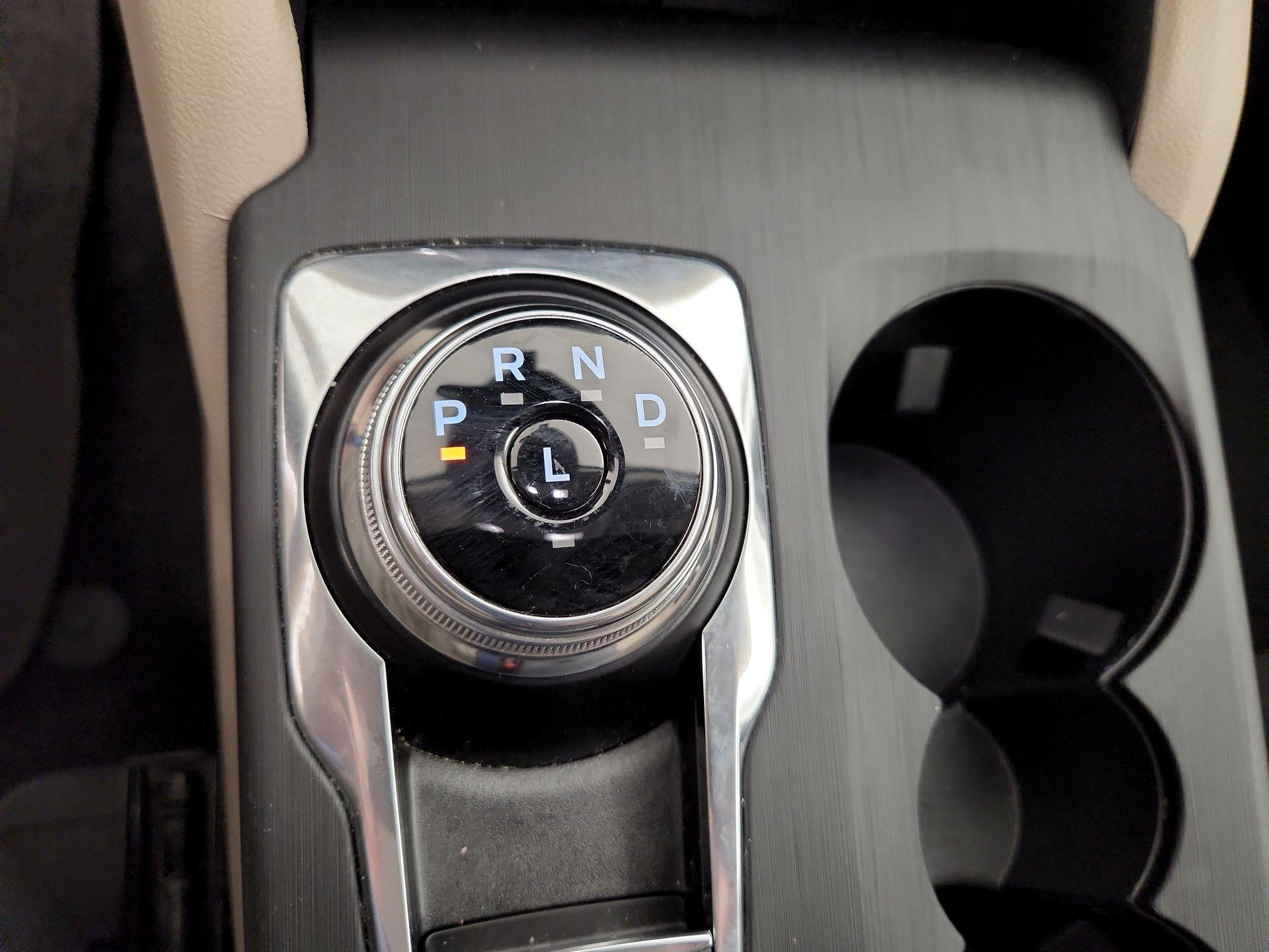 Thumbnail: 2021 Ford Escape - 18