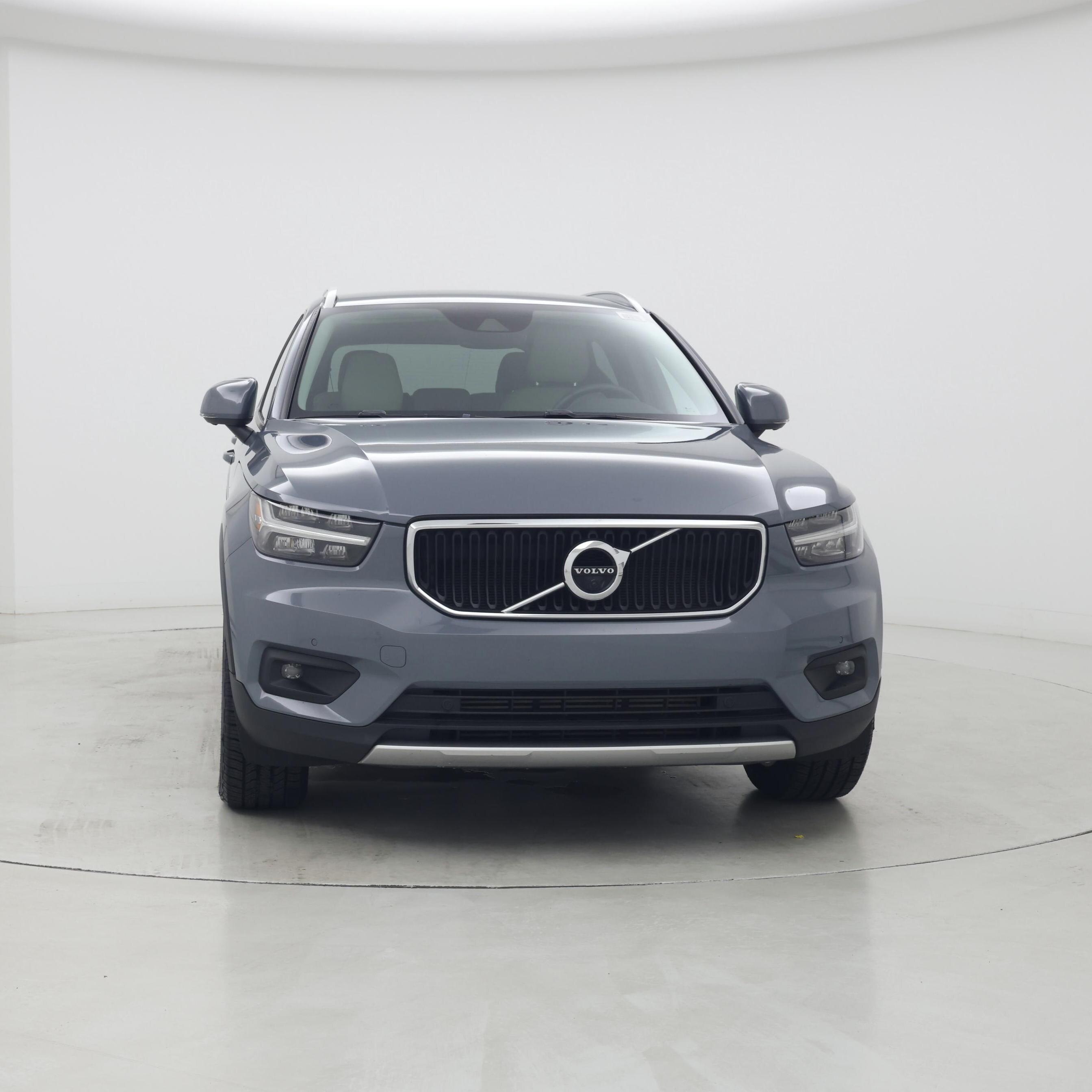 Thumbnail: 2022 Volvo XC40 - 5