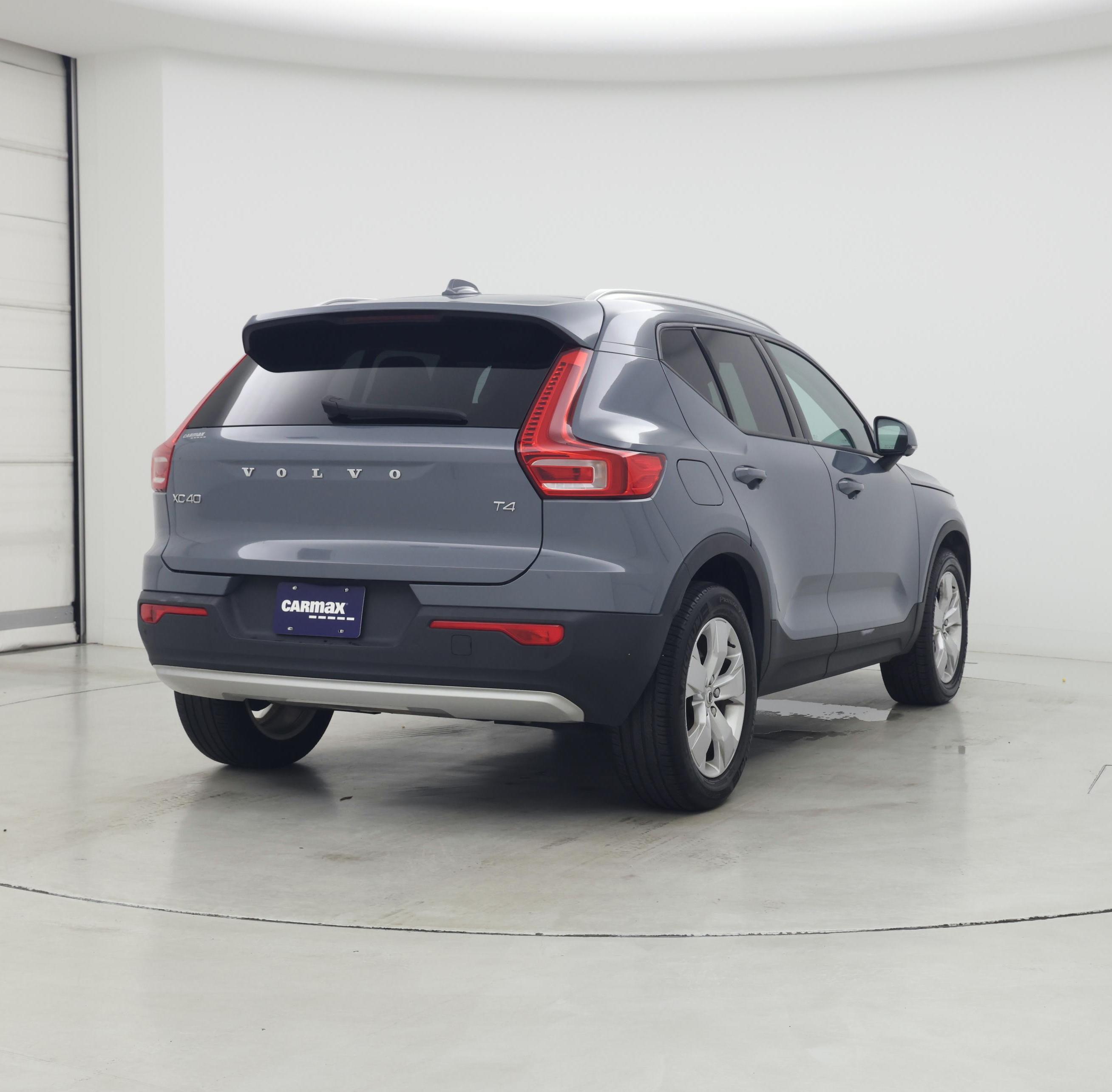 Thumbnail: 2022 Volvo XC40 - 8