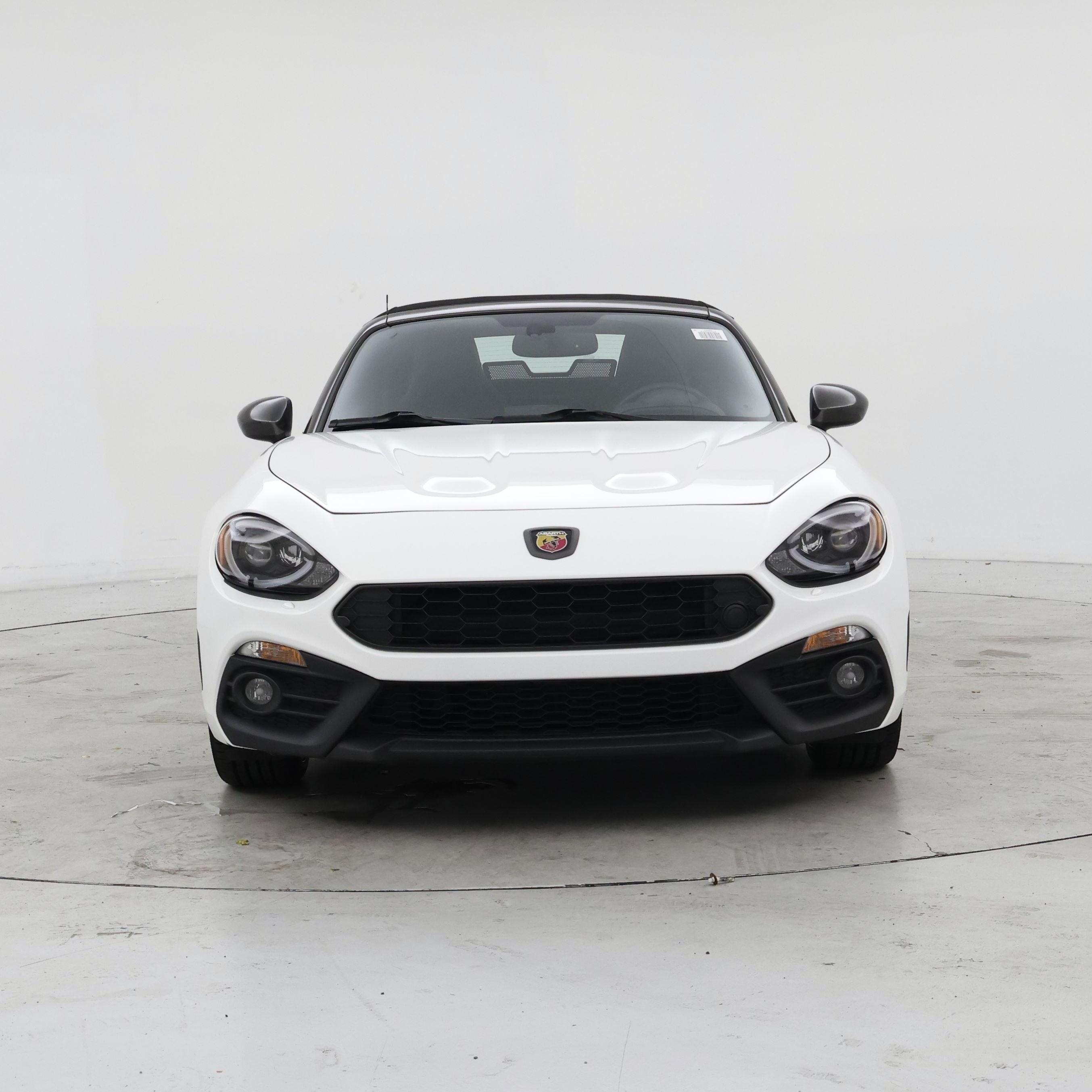 Thumbnail: 2017 Fiat 124 Spider - 5