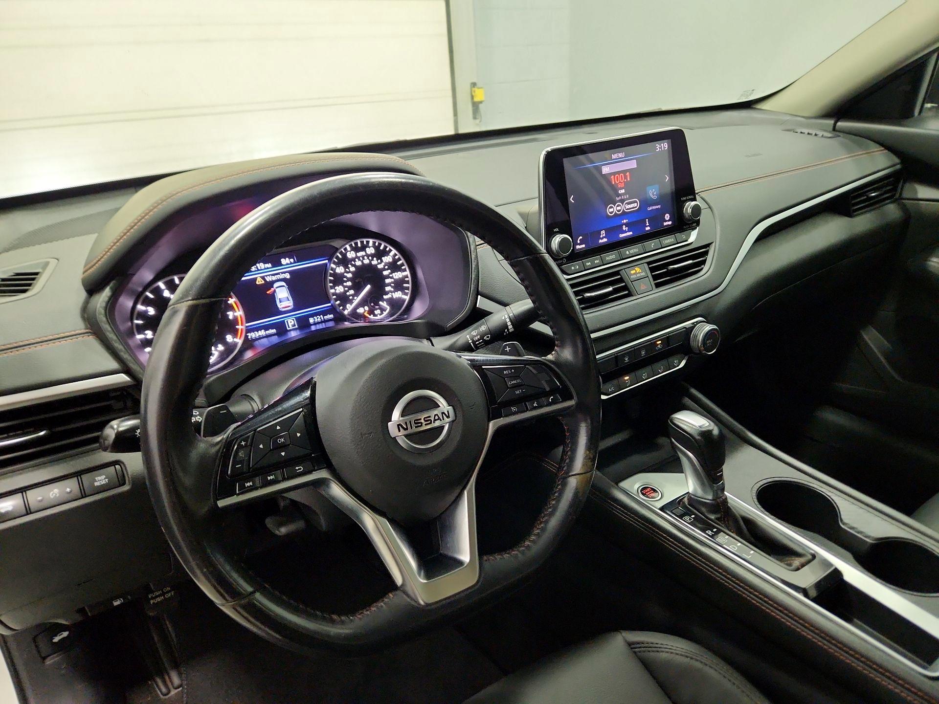 Thumbnail: 2019 Nissan Altima - 9