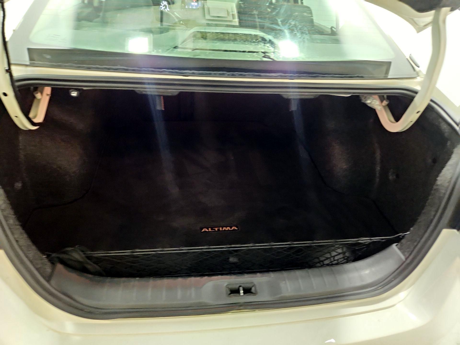 Thumbnail: 2019 Nissan Altima - 20