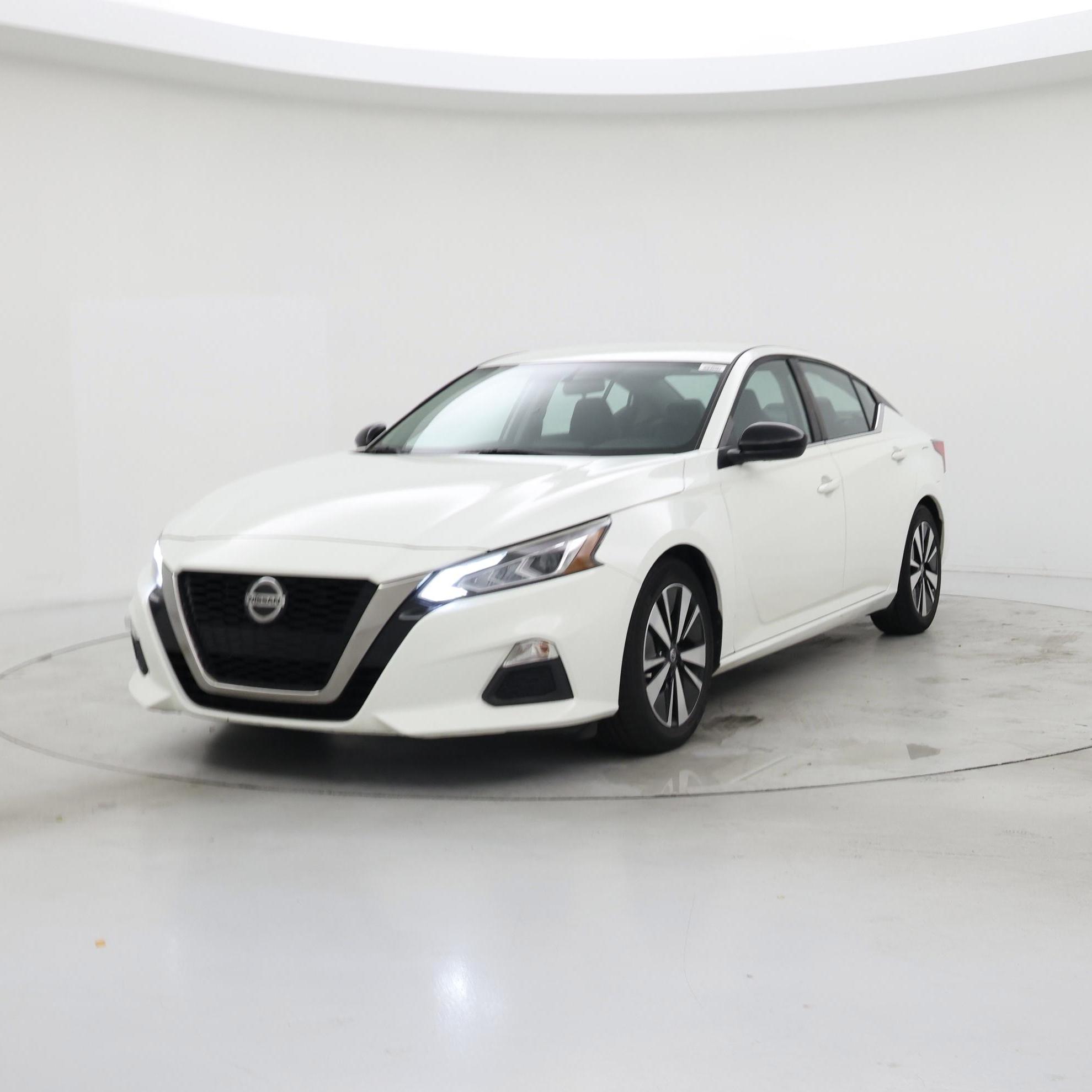 Thumbnail: 2019 Nissan Altima - 4