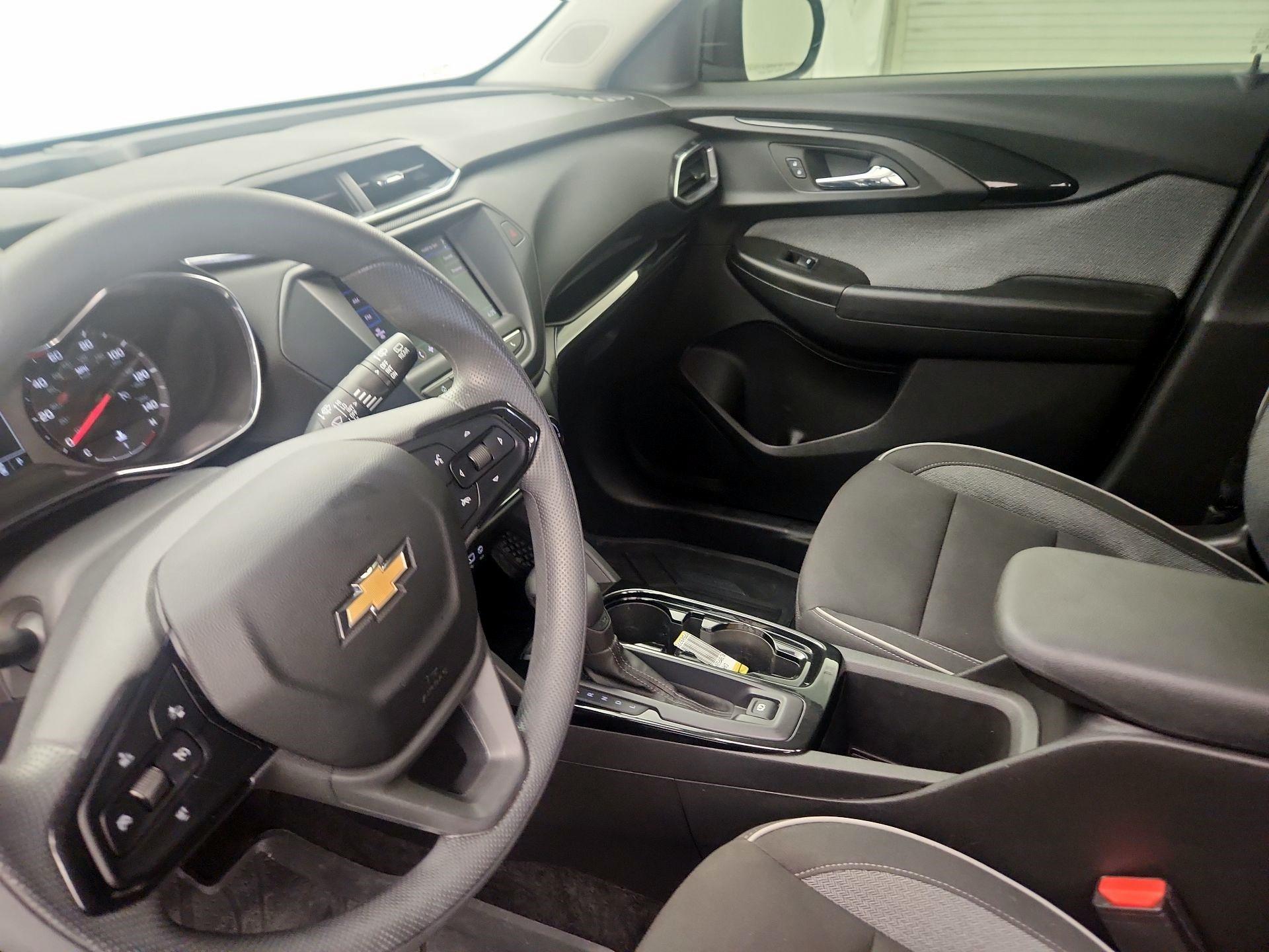 Thumbnail: 2023 Chevrolet TrailBlazer - 11