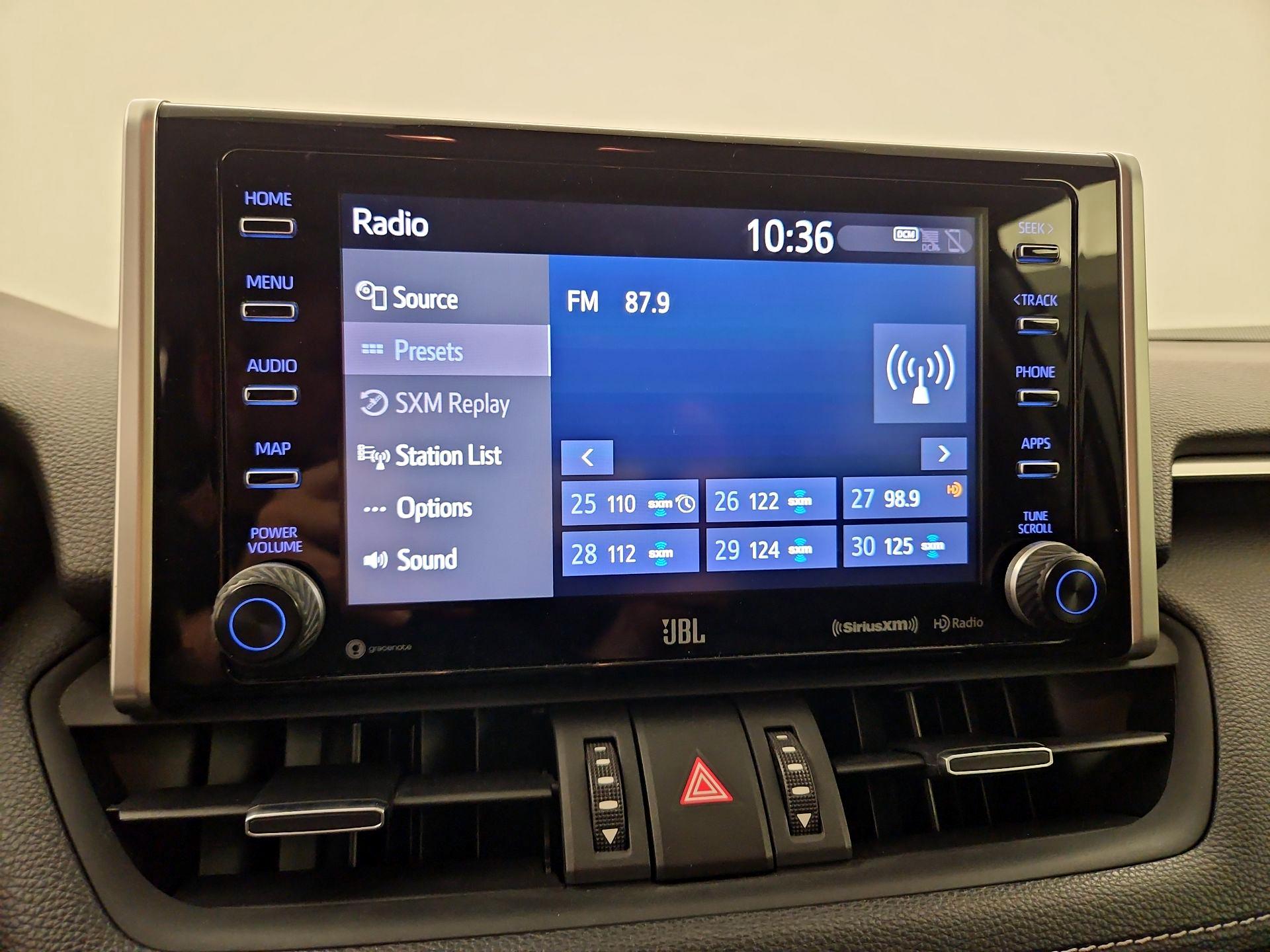 Thumbnail: 2021 Toyota RAV4 - 15