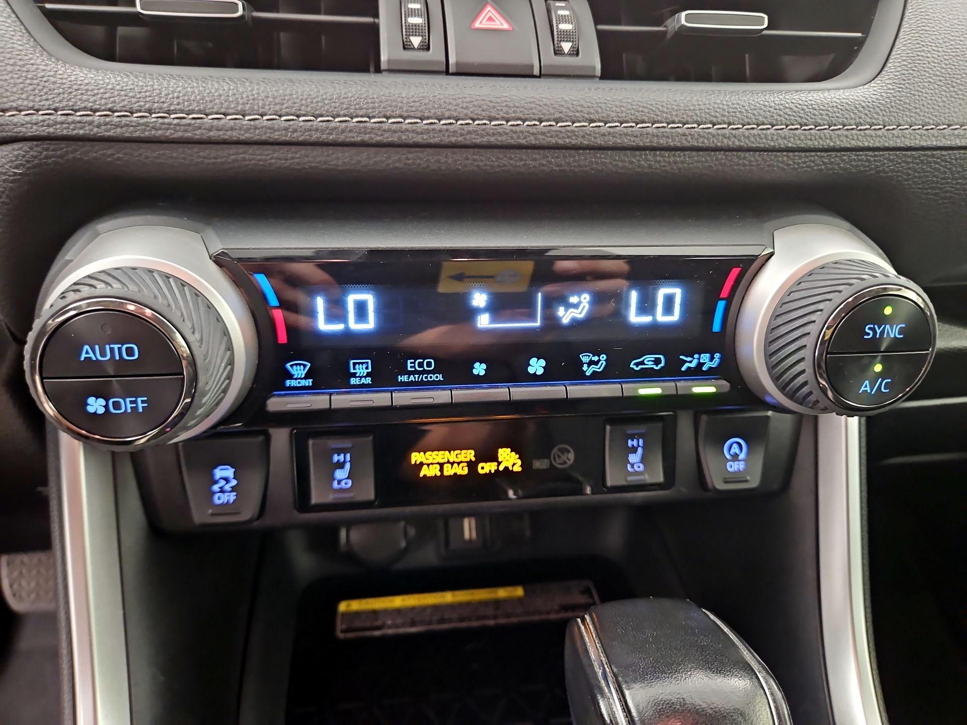 Thumbnail: 2021 Toyota RAV4 - 16