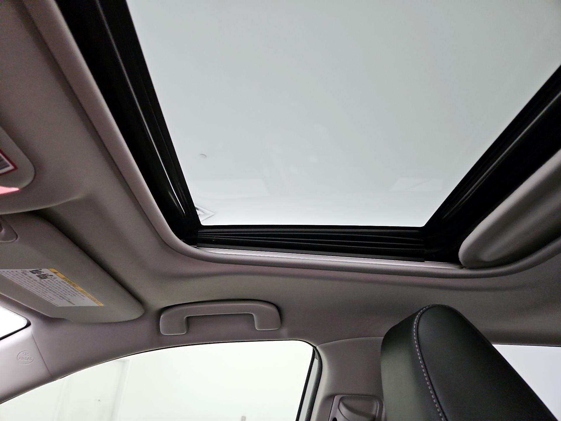 Thumbnail: 2021 Toyota RAV4 - 19