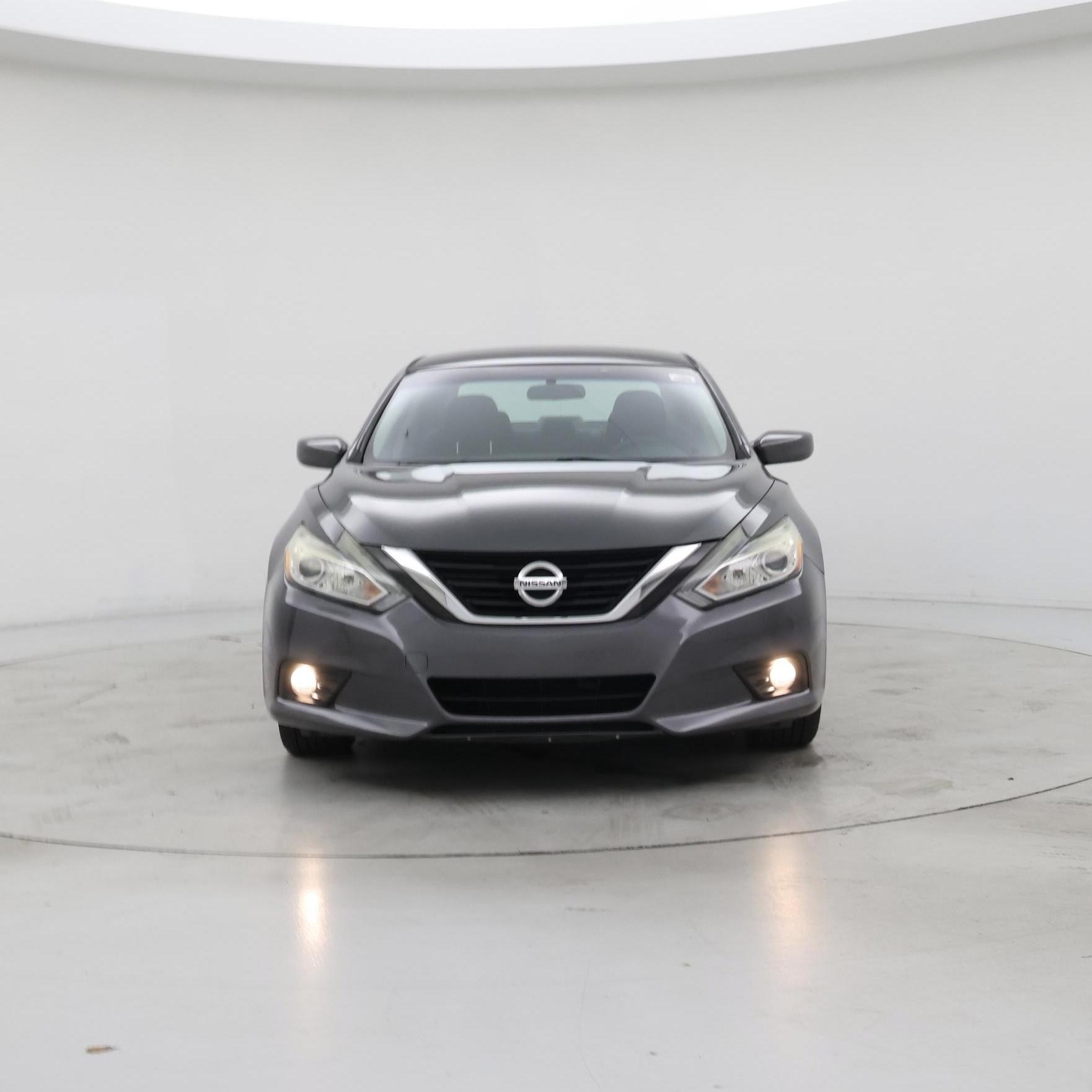 Thumbnail: 2017 Nissan Altima - 5