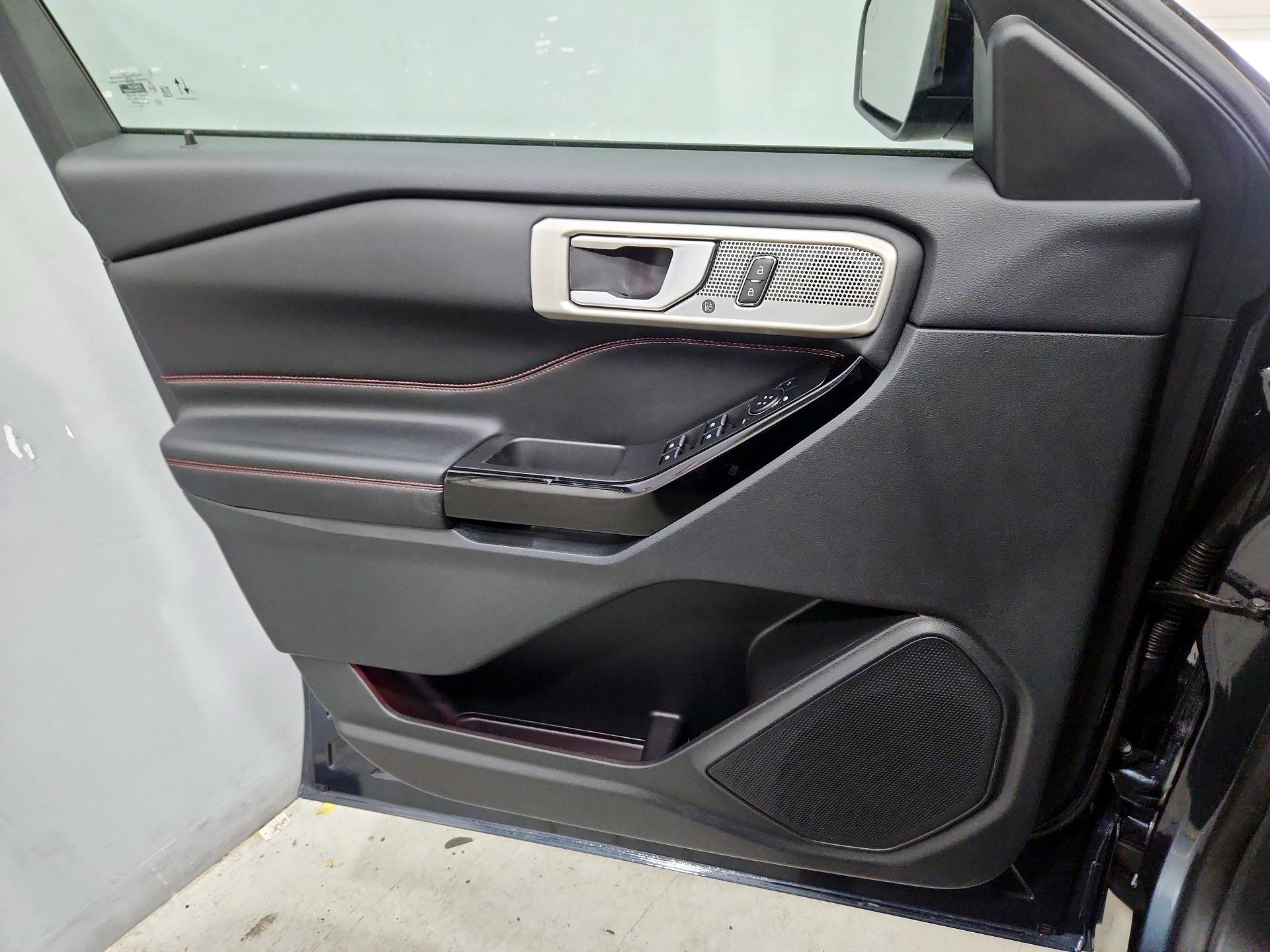 Thumbnail: 2023 Ford Explorer - 12