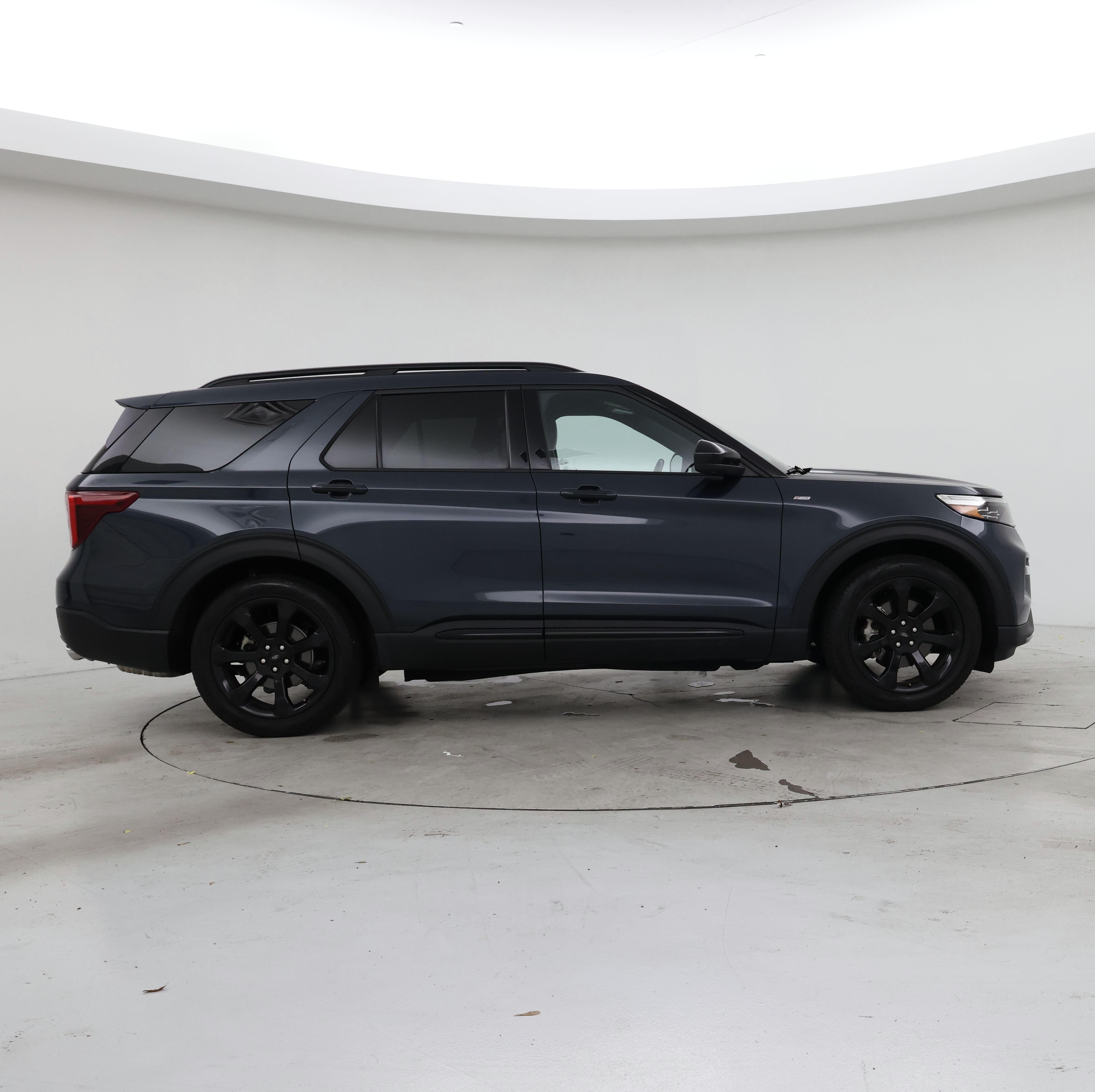 Thumbnail: 2023 Ford Explorer - 7