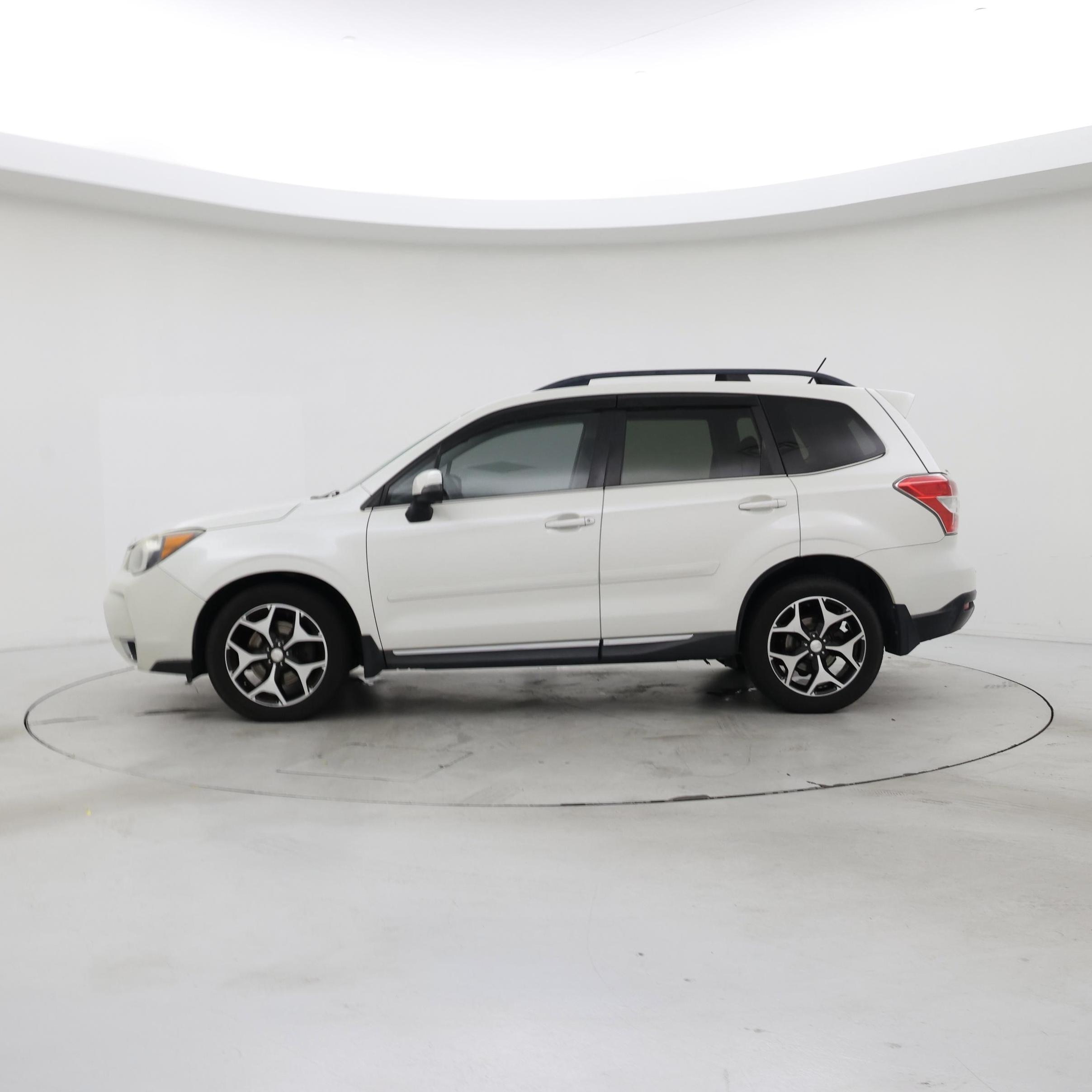 Thumbnail: 2015 Subaru Forester - 3