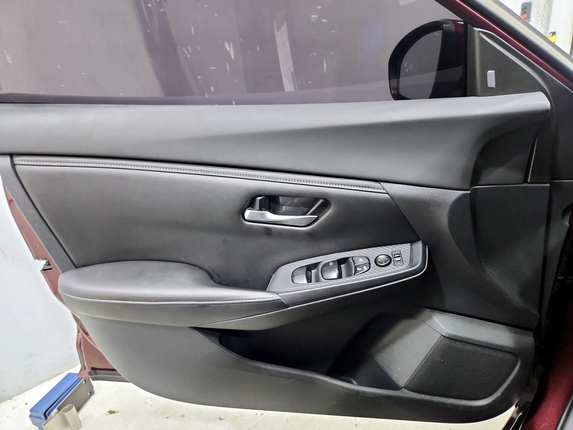 Thumbnail: 2021 Nissan Sentra - 12
