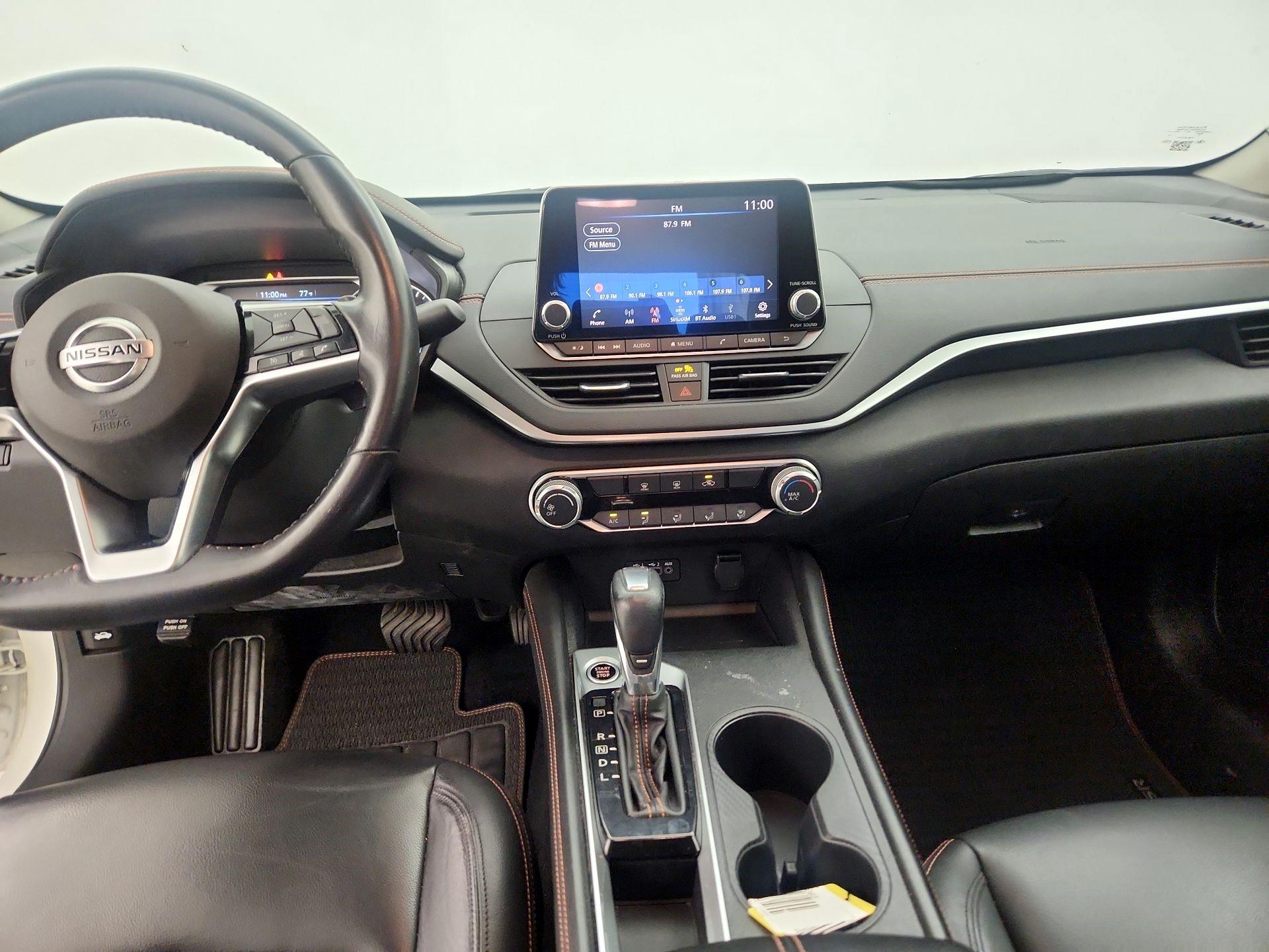 Thumbnail: 2019 Nissan Altima - 9