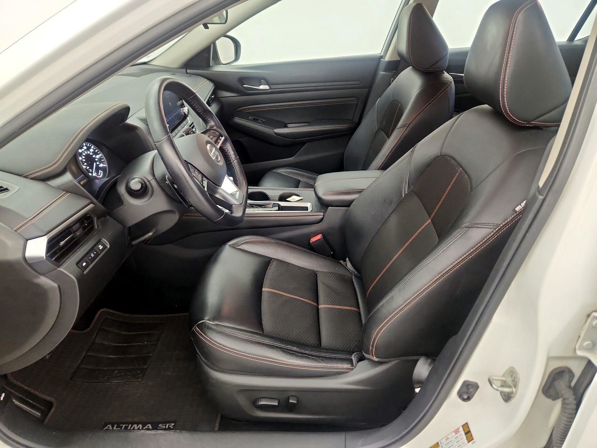 Thumbnail: 2019 Nissan Altima - 11