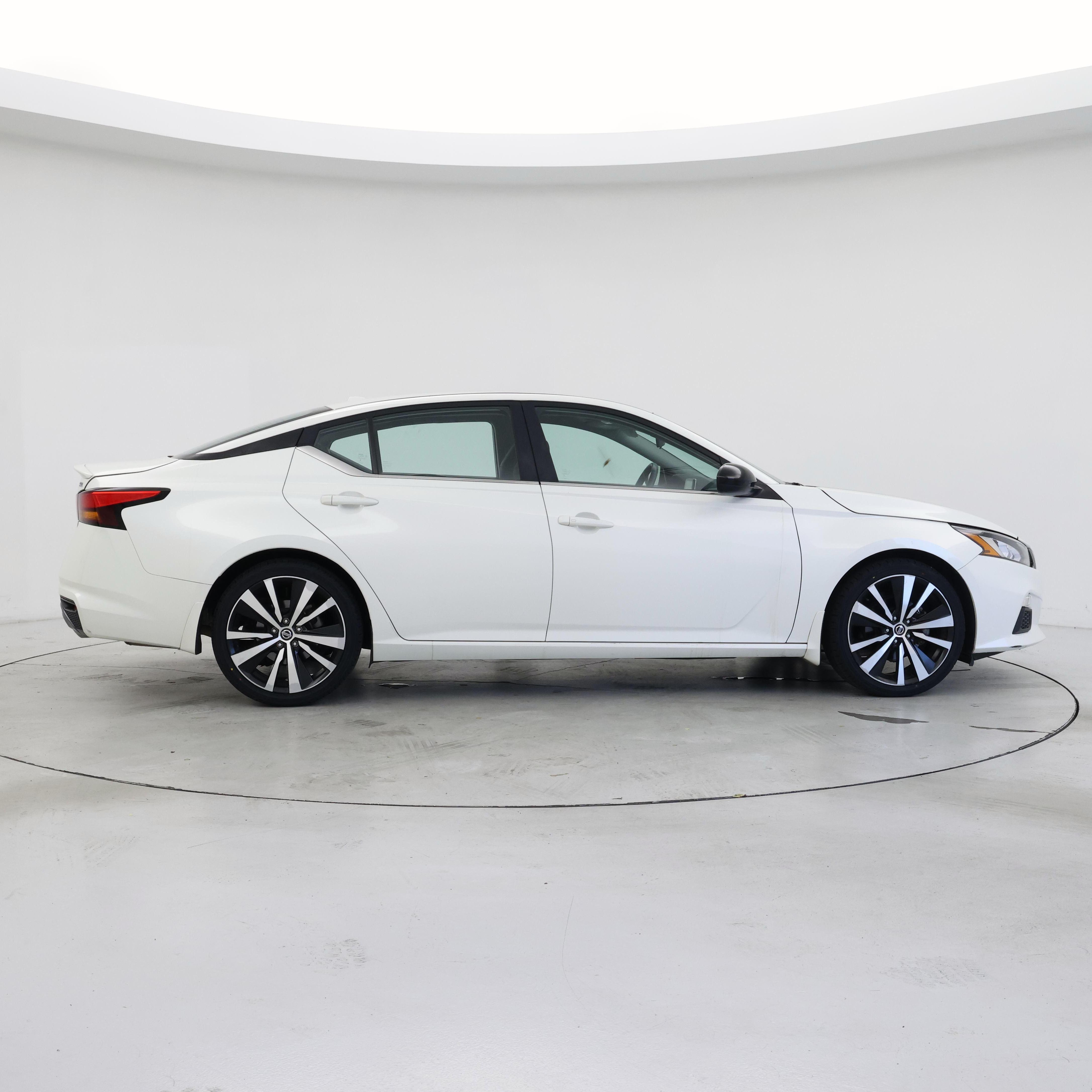 Thumbnail: 2019 Nissan Altima - 7