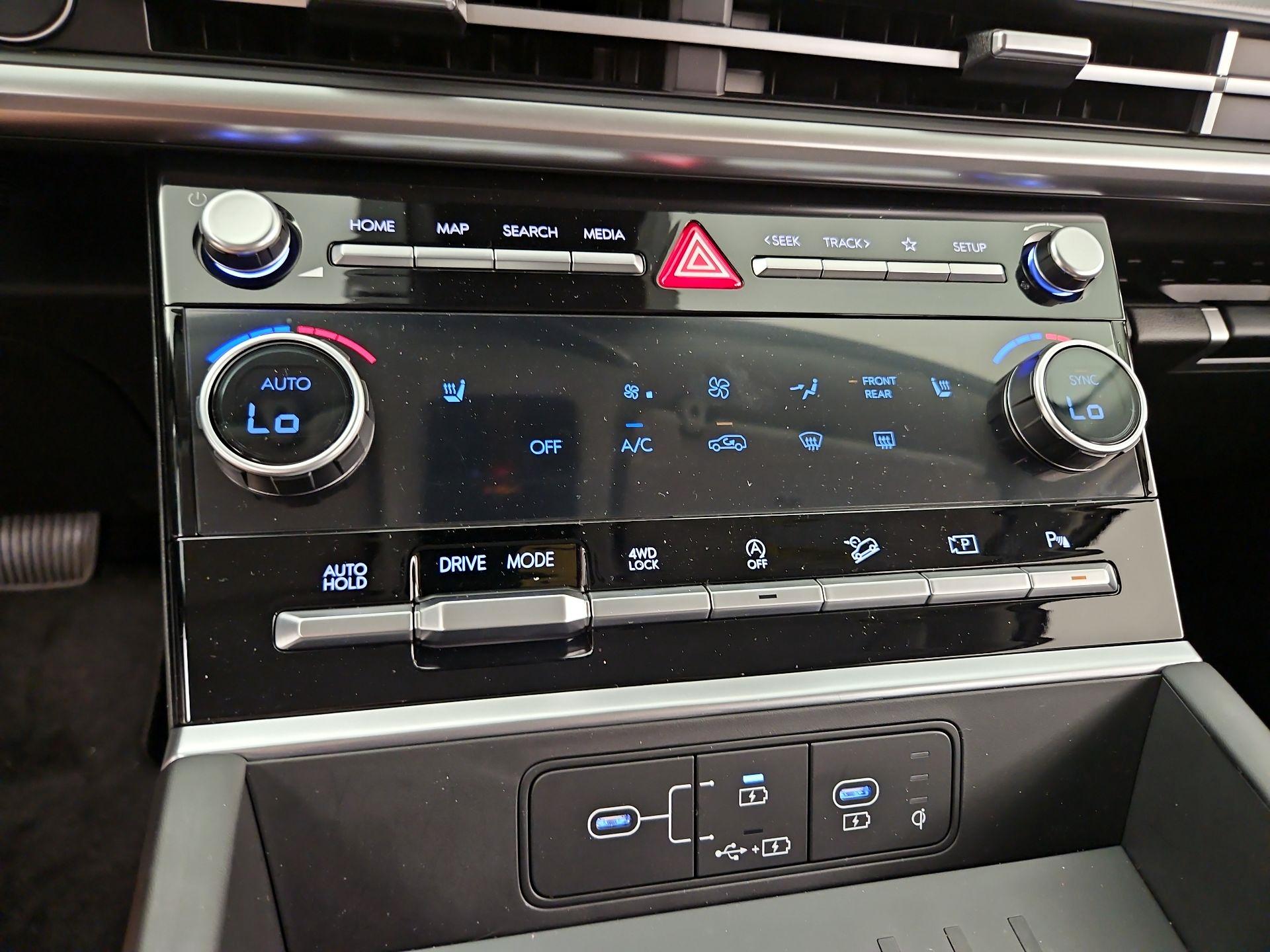 Thumbnail: 2025 Hyundai Santa Fe - 16