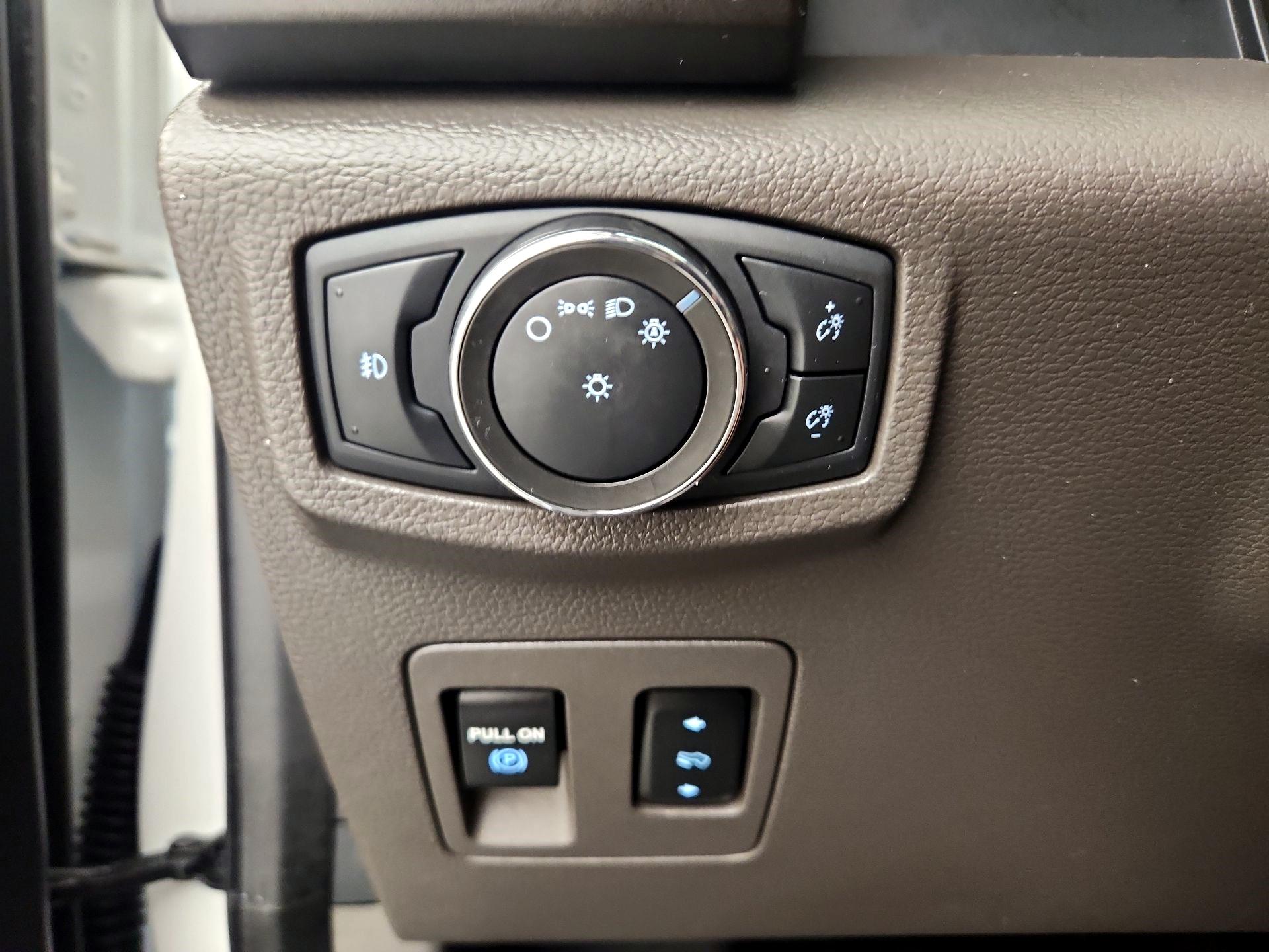 Thumbnail: 2020 Ford Expedition - 13
