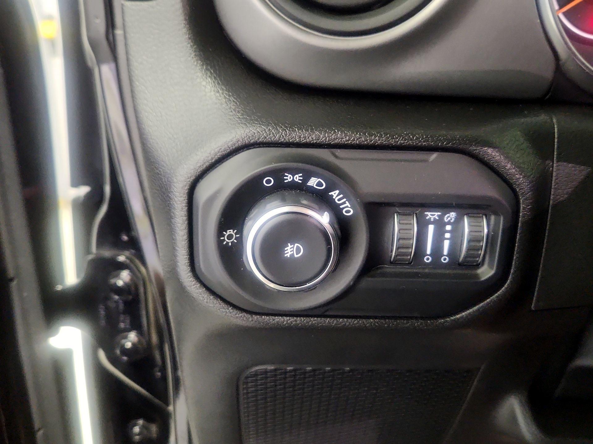 Thumbnail: 2022 Jeep Wrangler - 13