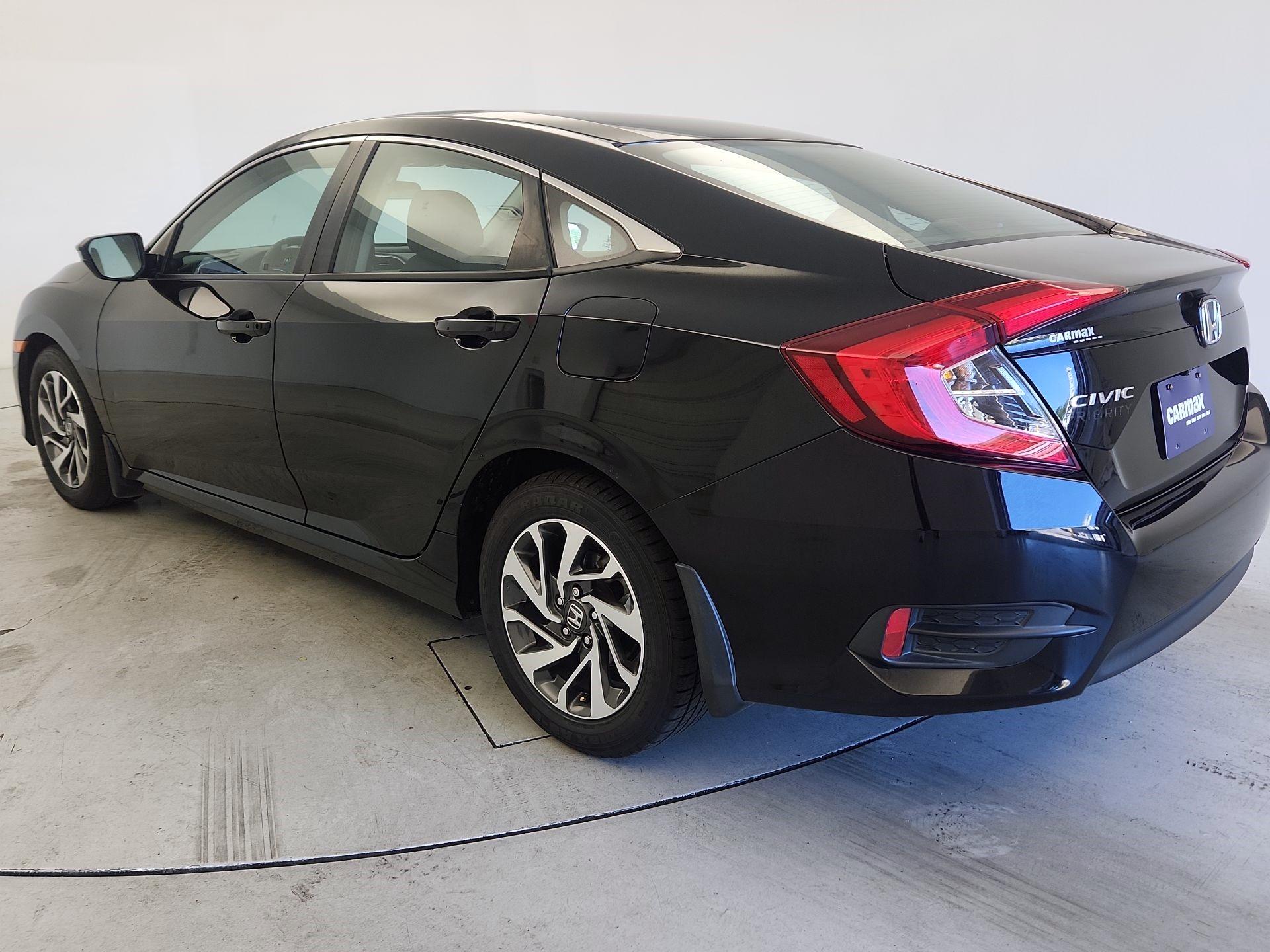 Thumbnail: 2016 Honda Civic - 7