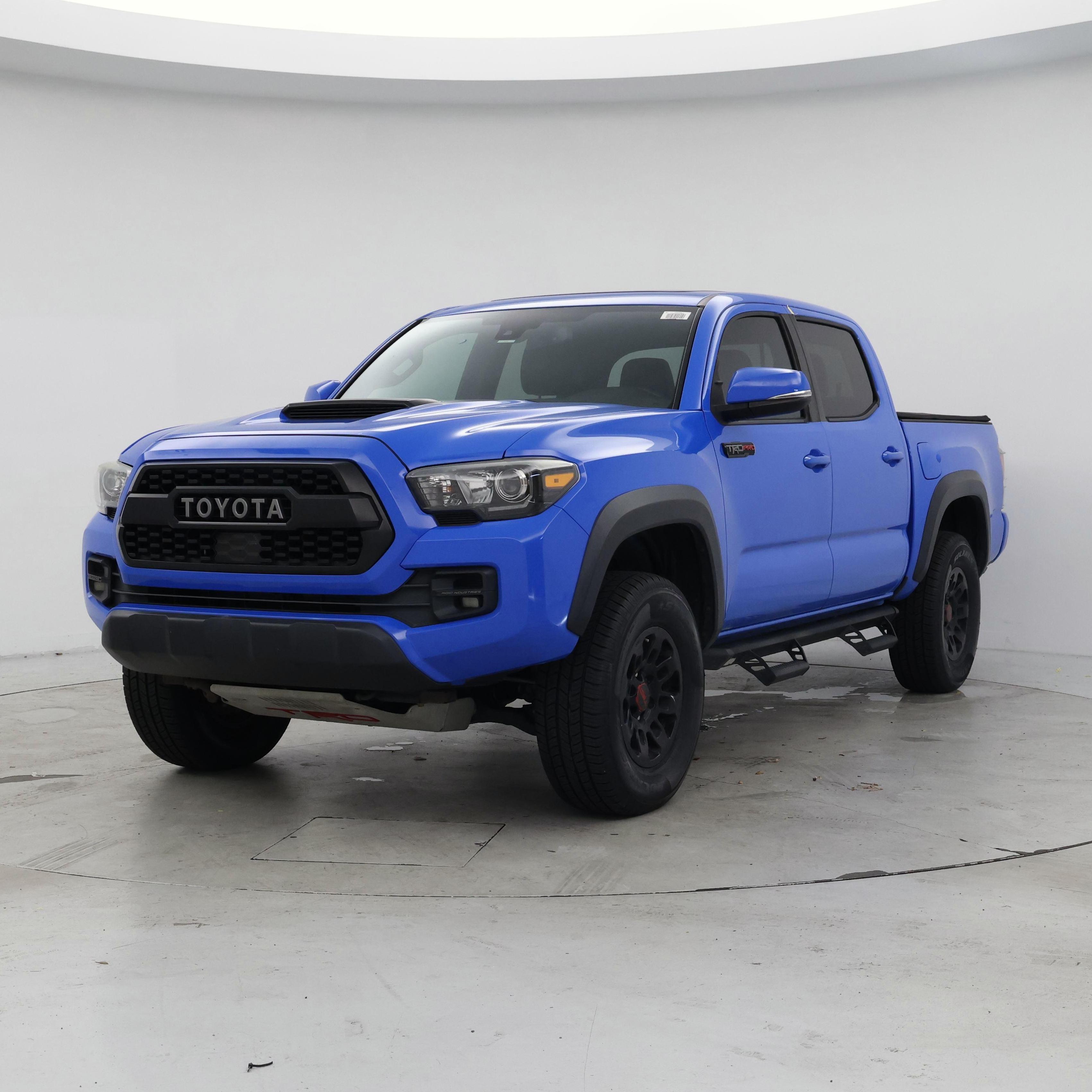 Thumbnail: 2019 Toyota Tacoma - 4