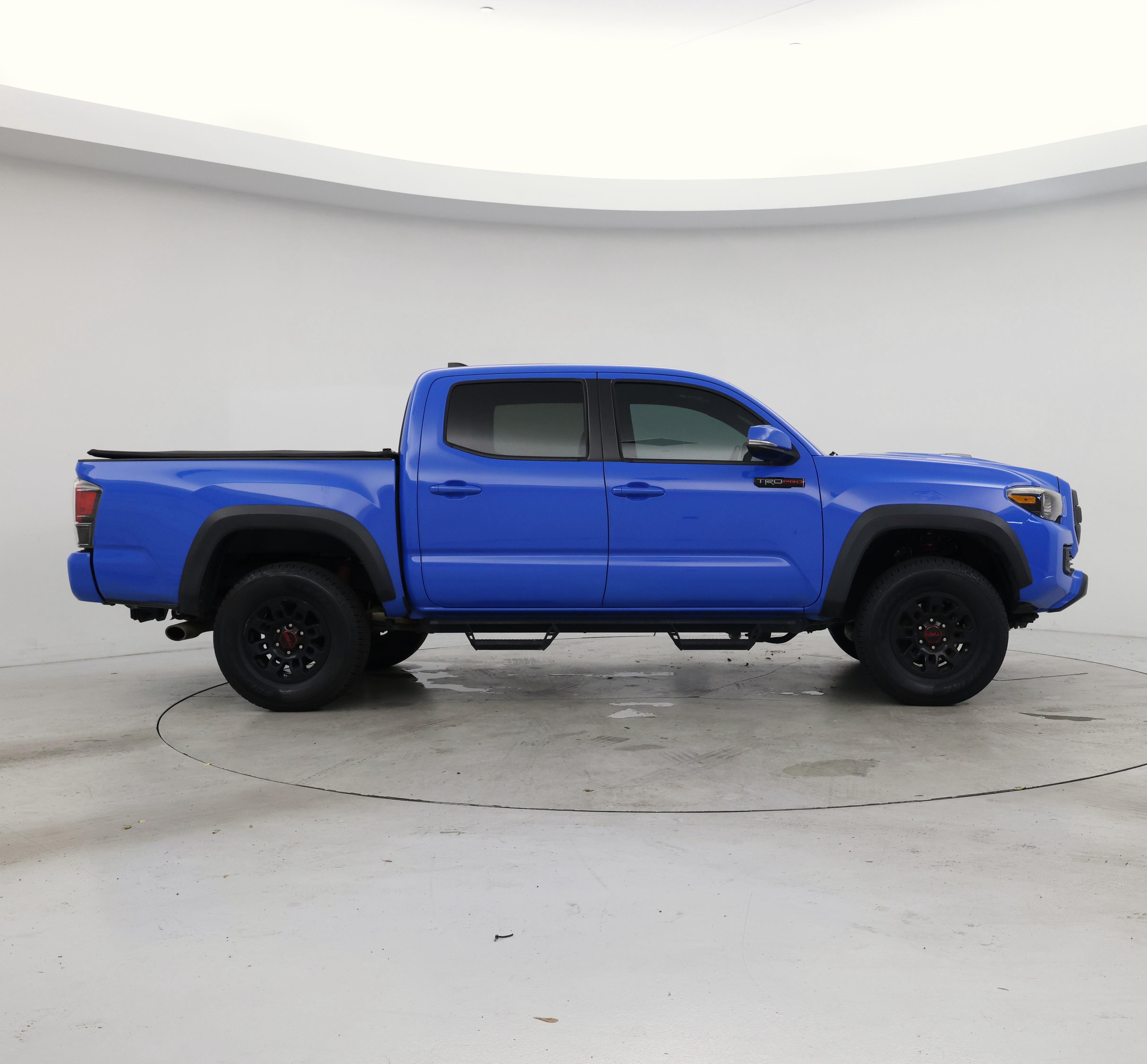 Thumbnail: 2019 Toyota Tacoma - 7