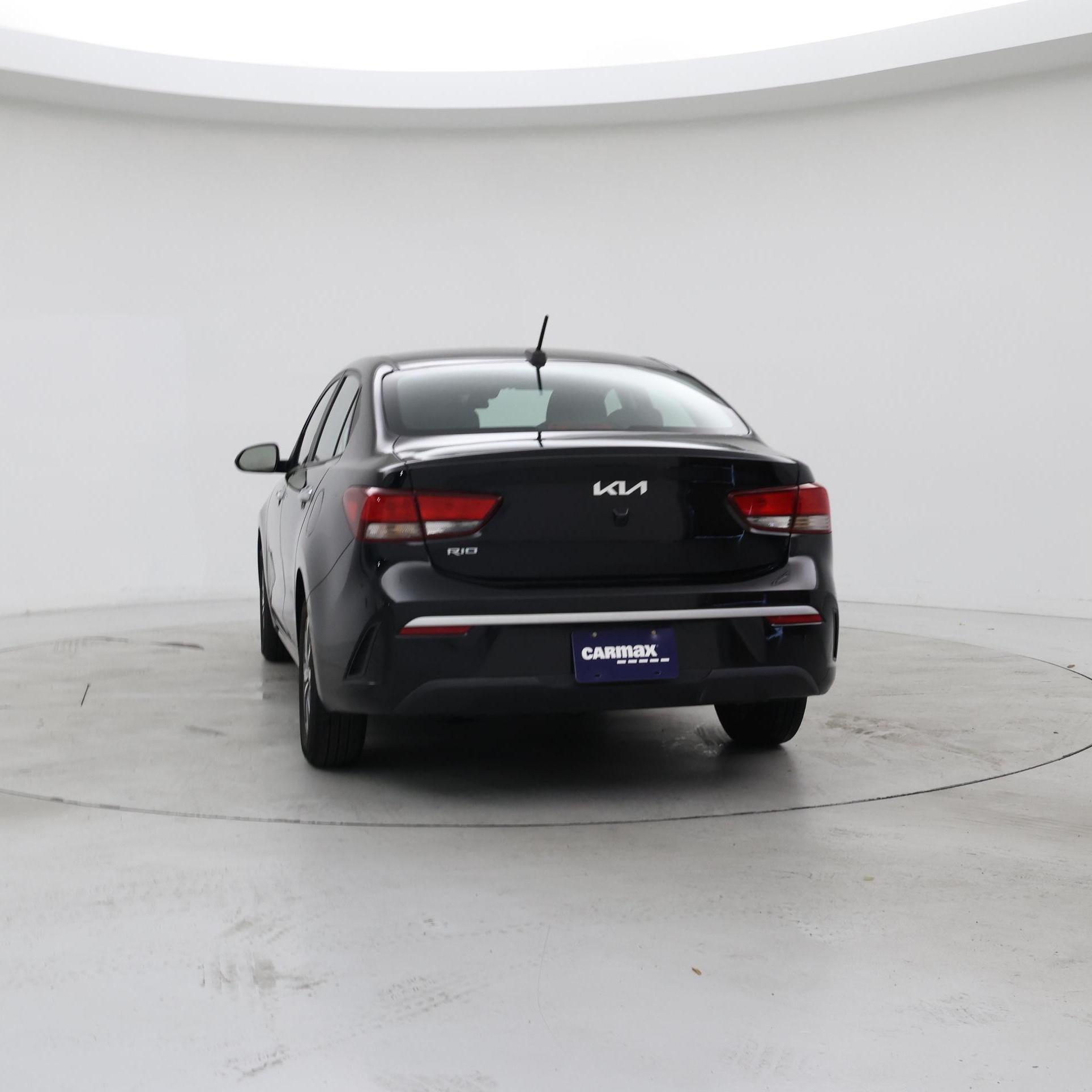 Thumbnail: 2022 Kia Rio - 6