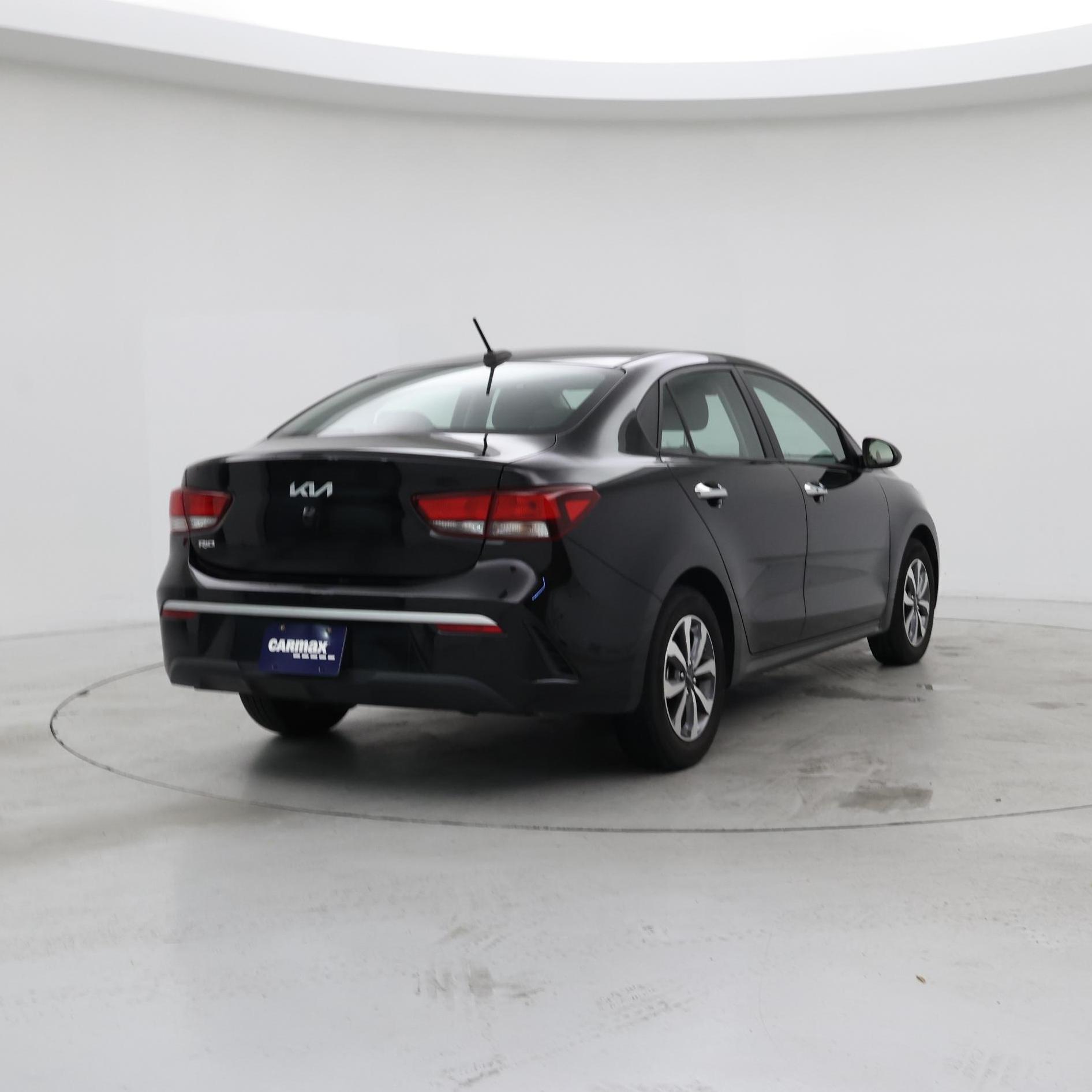 Thumbnail: 2022 Kia Rio - 8