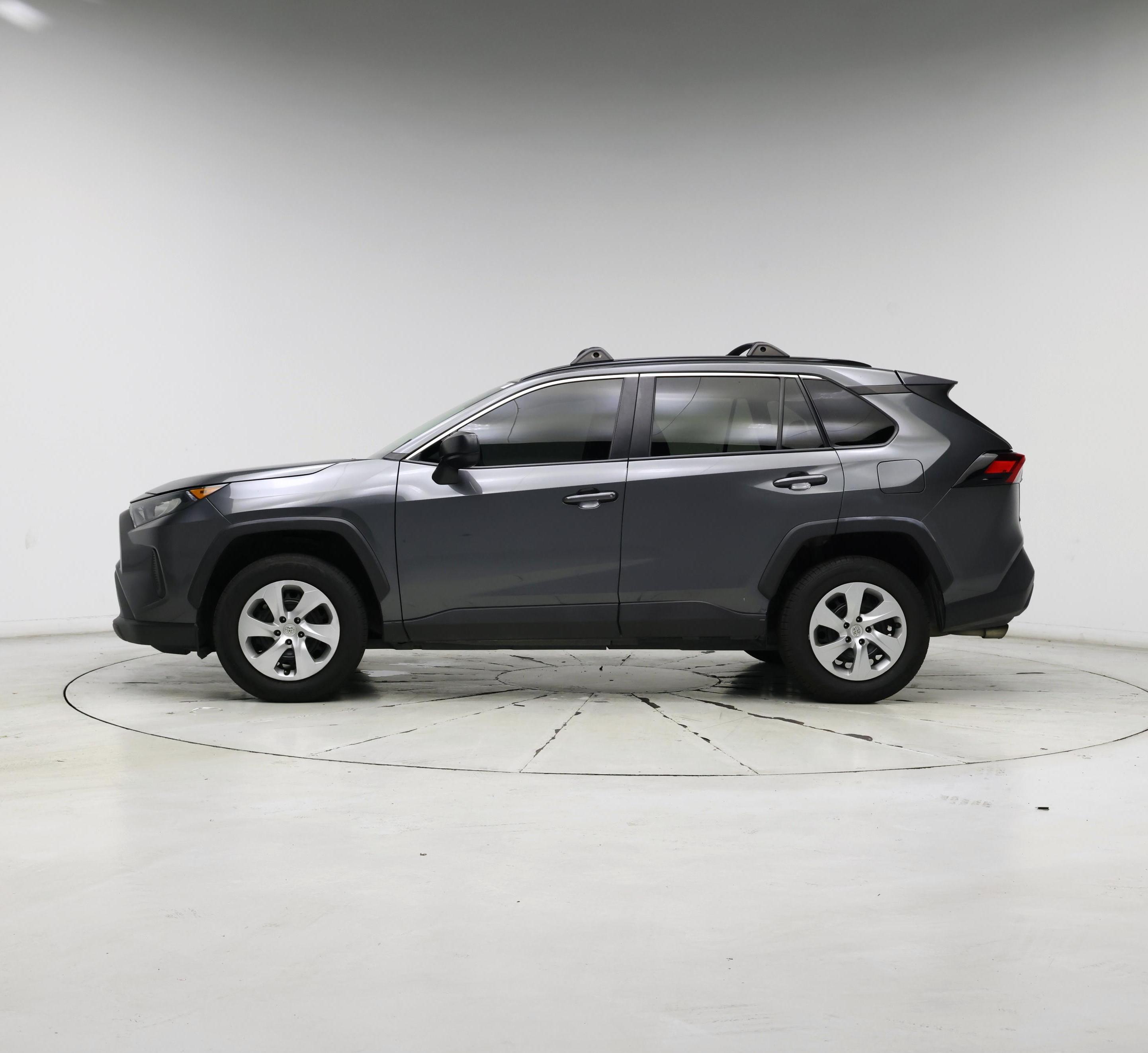 Thumbnail: 2020 Toyota RAV4 - 3
