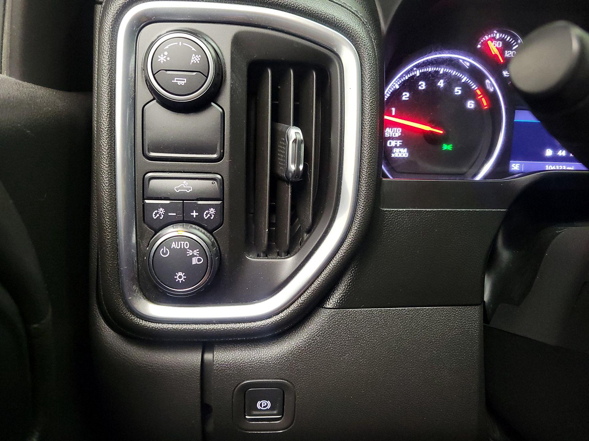 Thumbnail: 2019 Chevrolet Silverado 1500 - 13