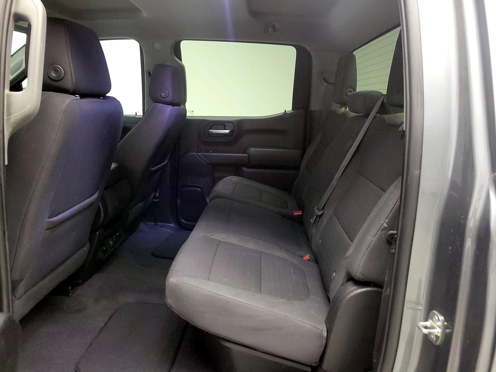 Thumbnail: 2019 Chevrolet Silverado 1500 - 19