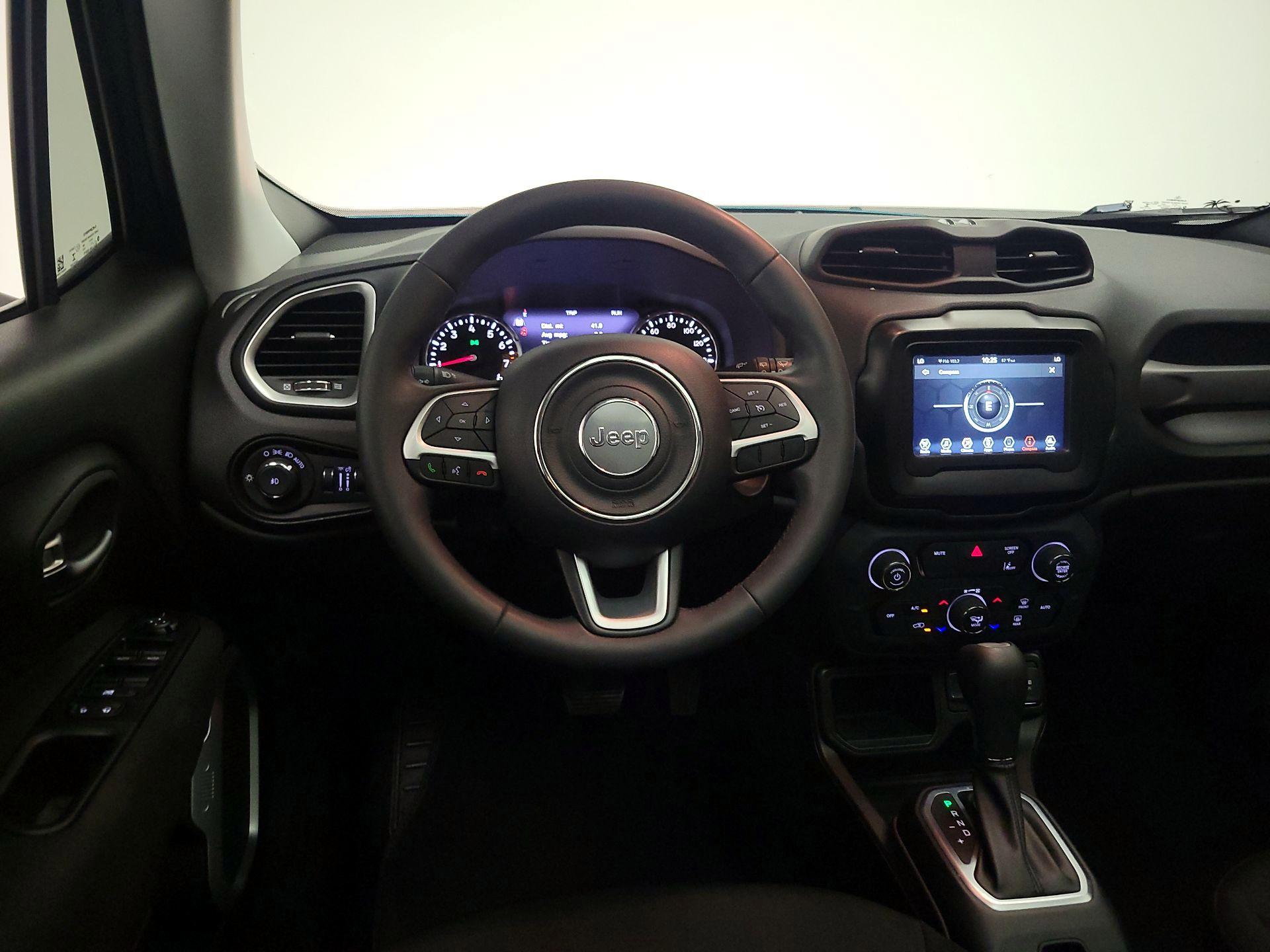 Thumbnail: 2021 Jeep Renegade - 10