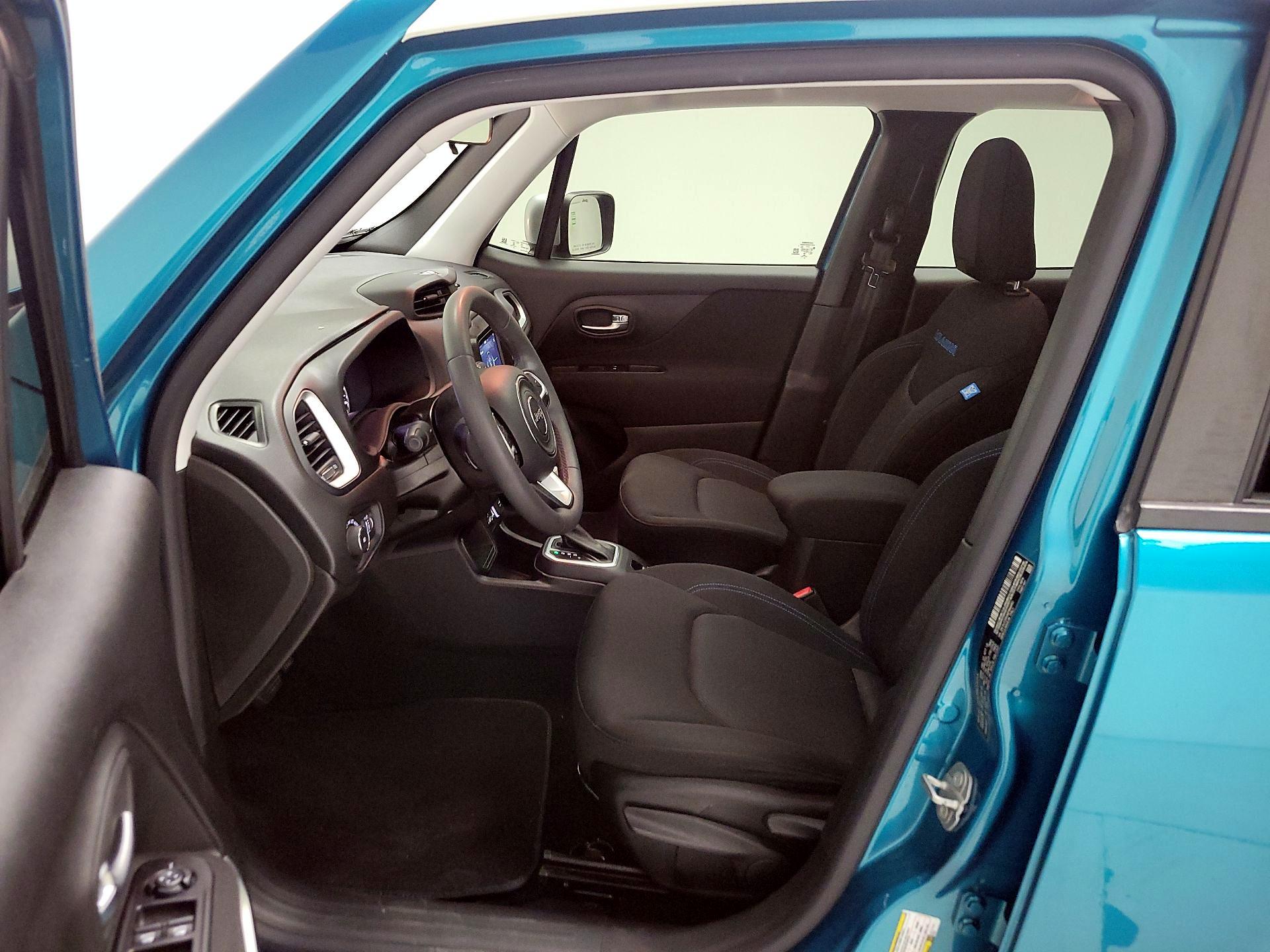 Thumbnail: 2021 Jeep Renegade - 11