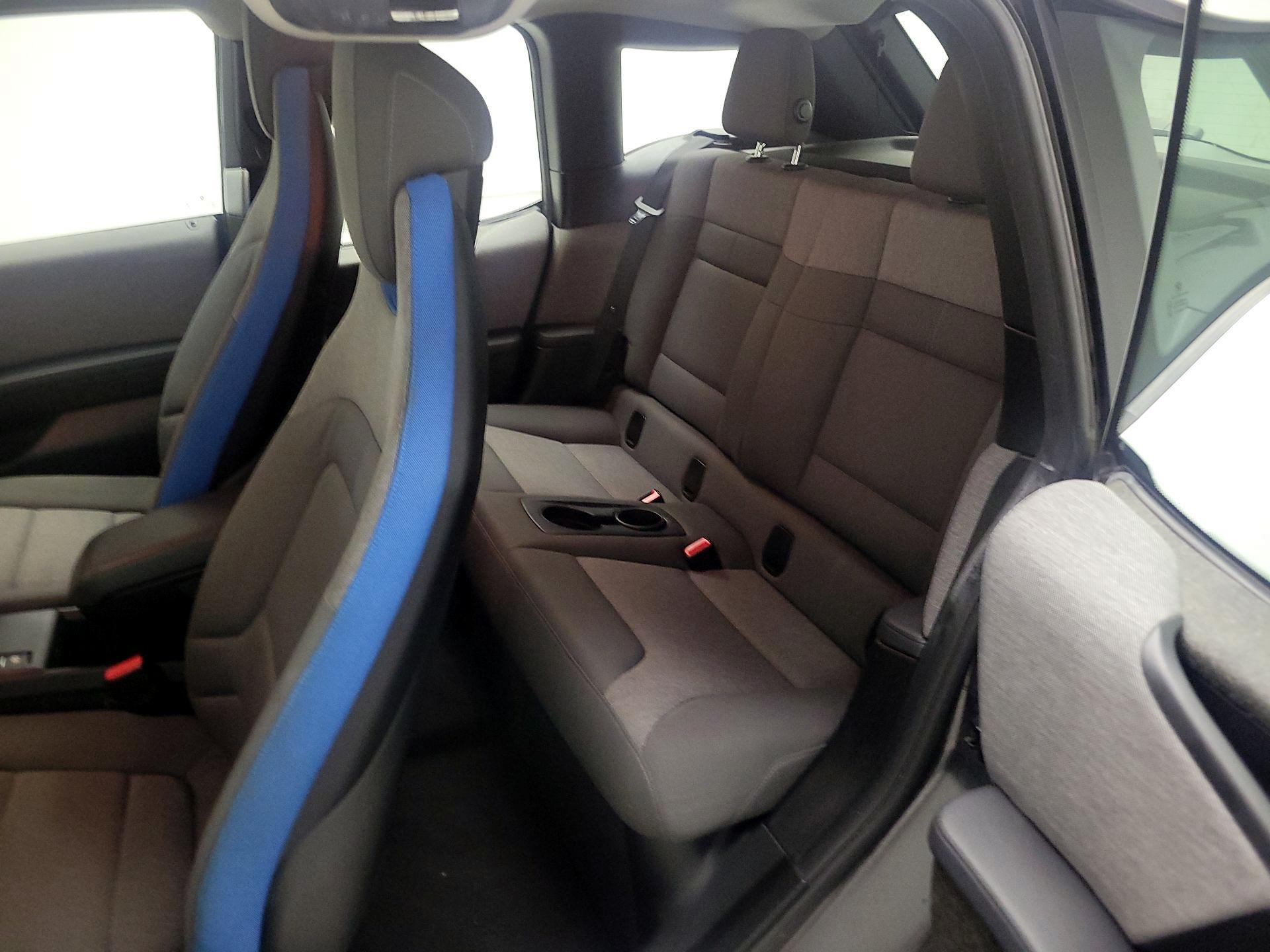 Thumbnail: 2016 BMW i3 - 19