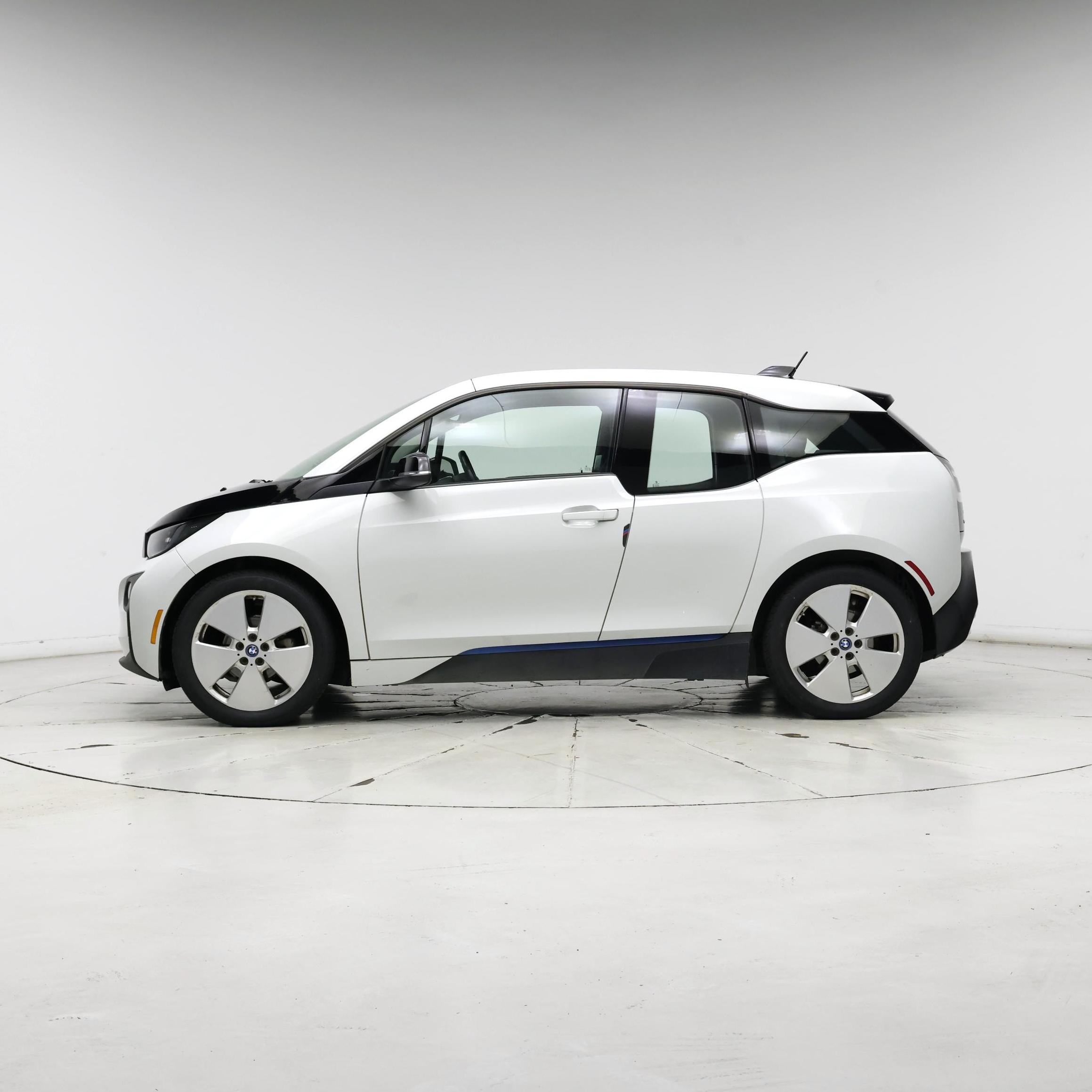 Thumbnail: 2016 BMW i3 - 3