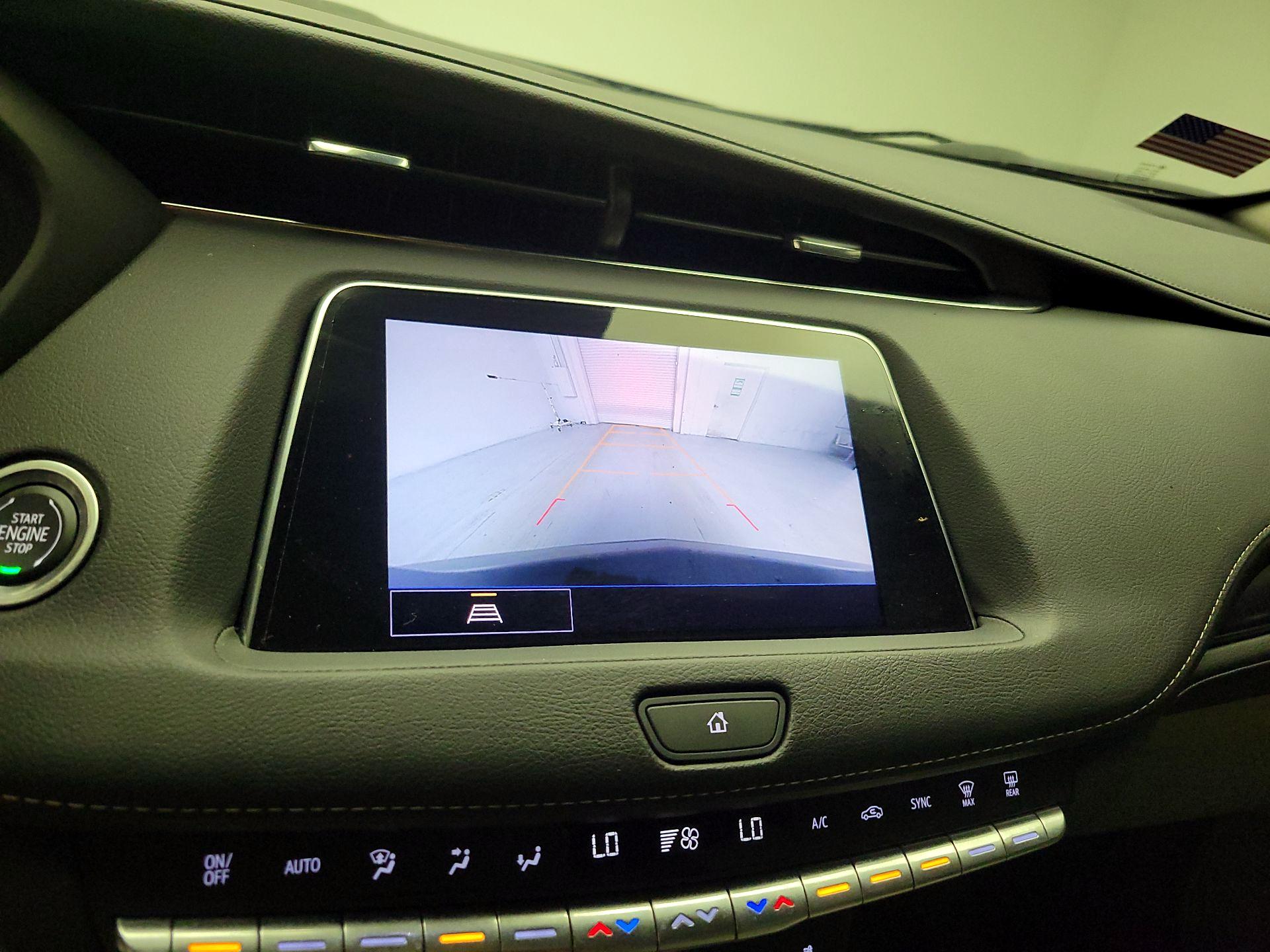 Thumbnail: 2023 Cadillac XT4 - 12