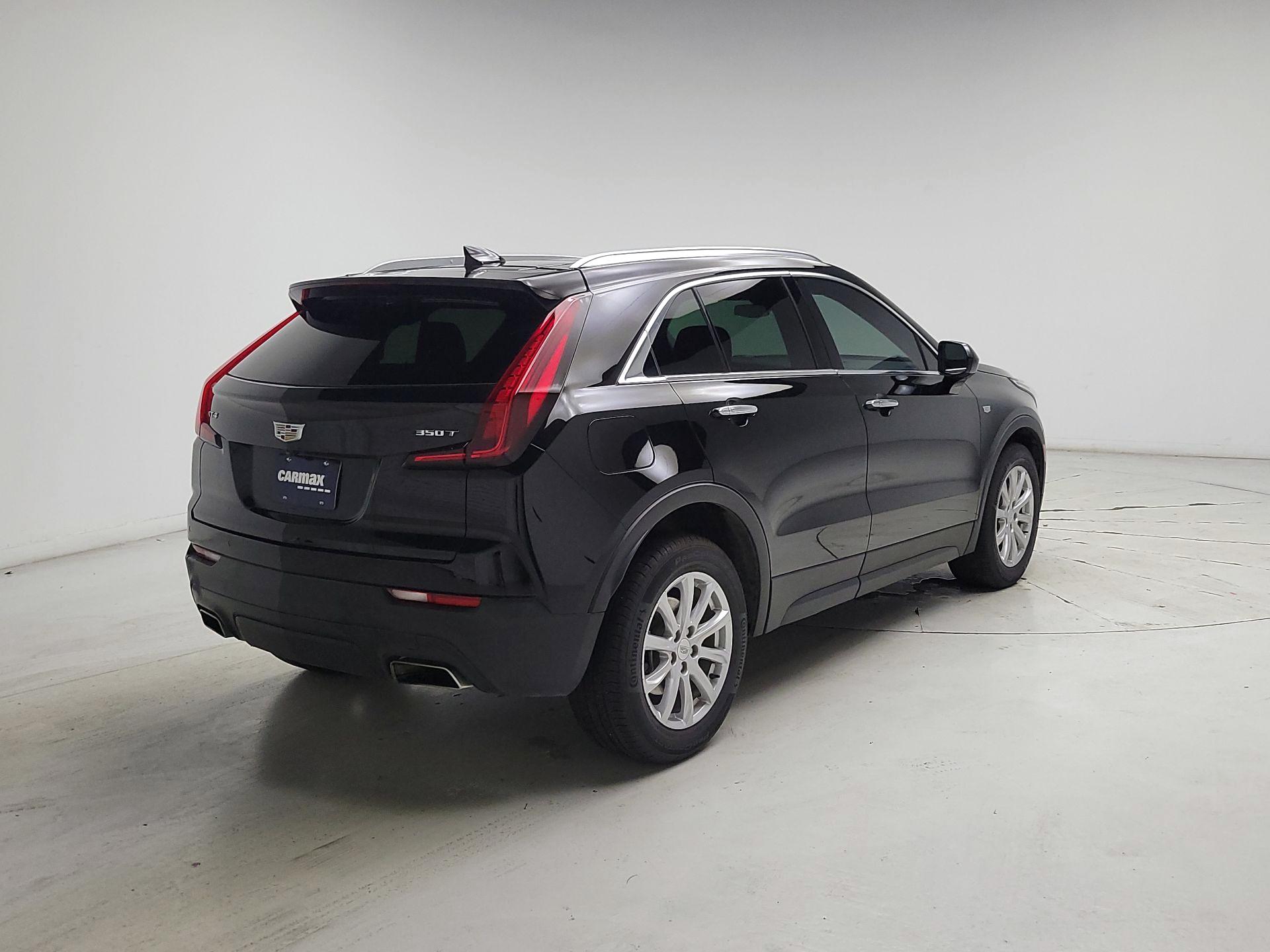 Thumbnail: 2023 Cadillac XT4 - 5
