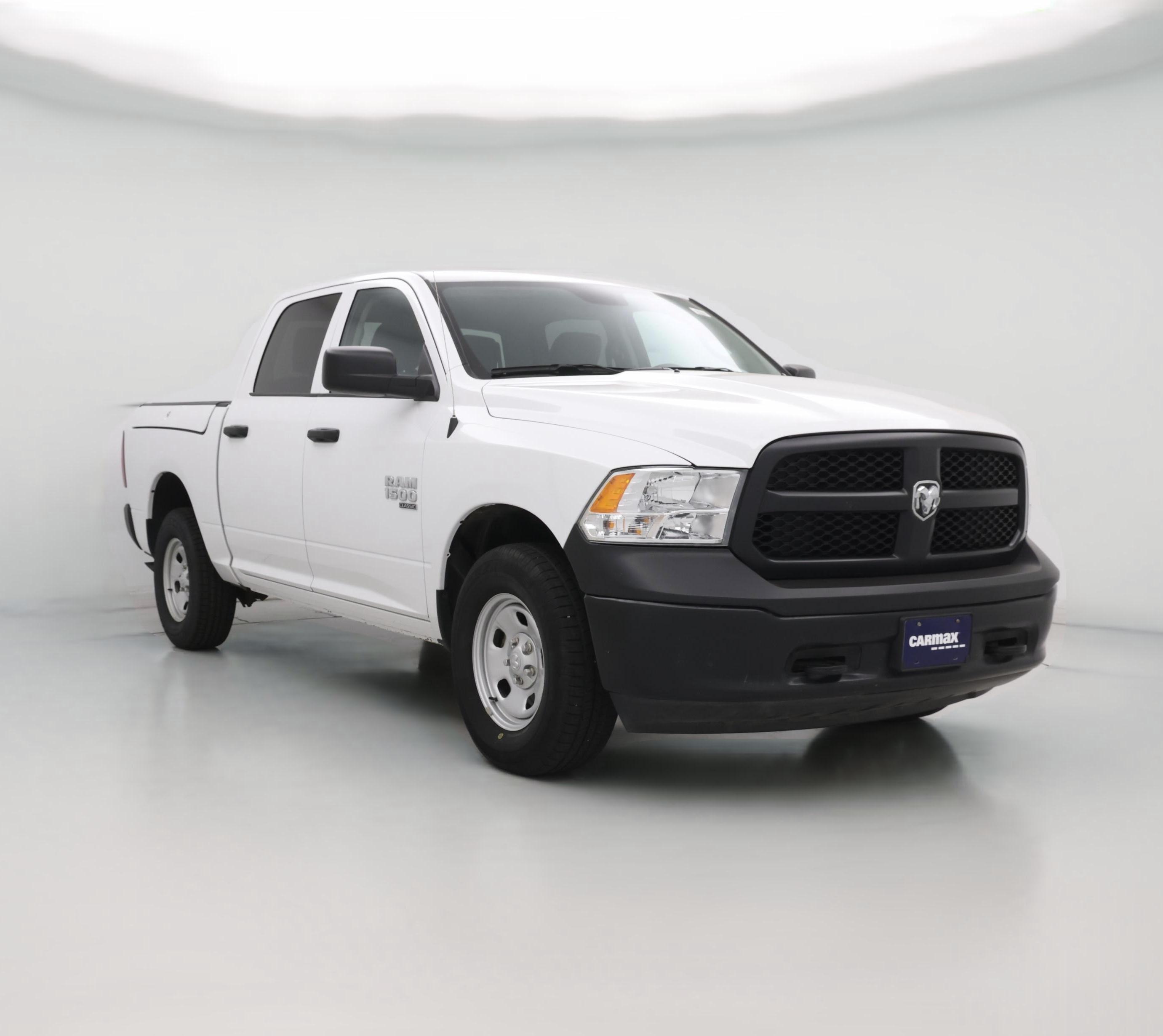 Thumbnail: 2019 RAM 1500 Classic - 1