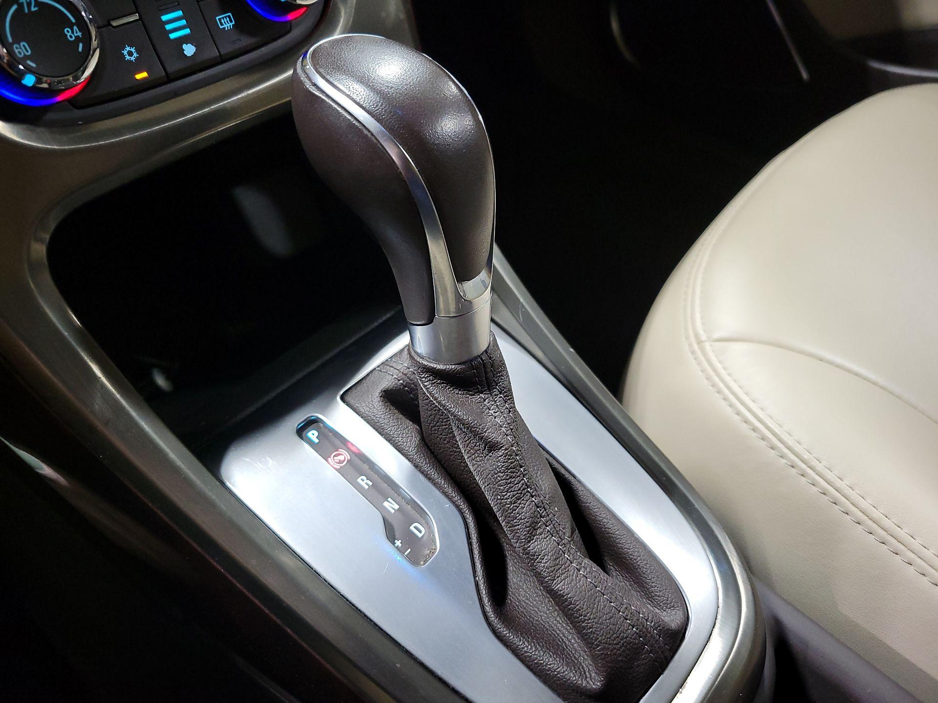 Thumbnail: 2015 Buick Verano - 17