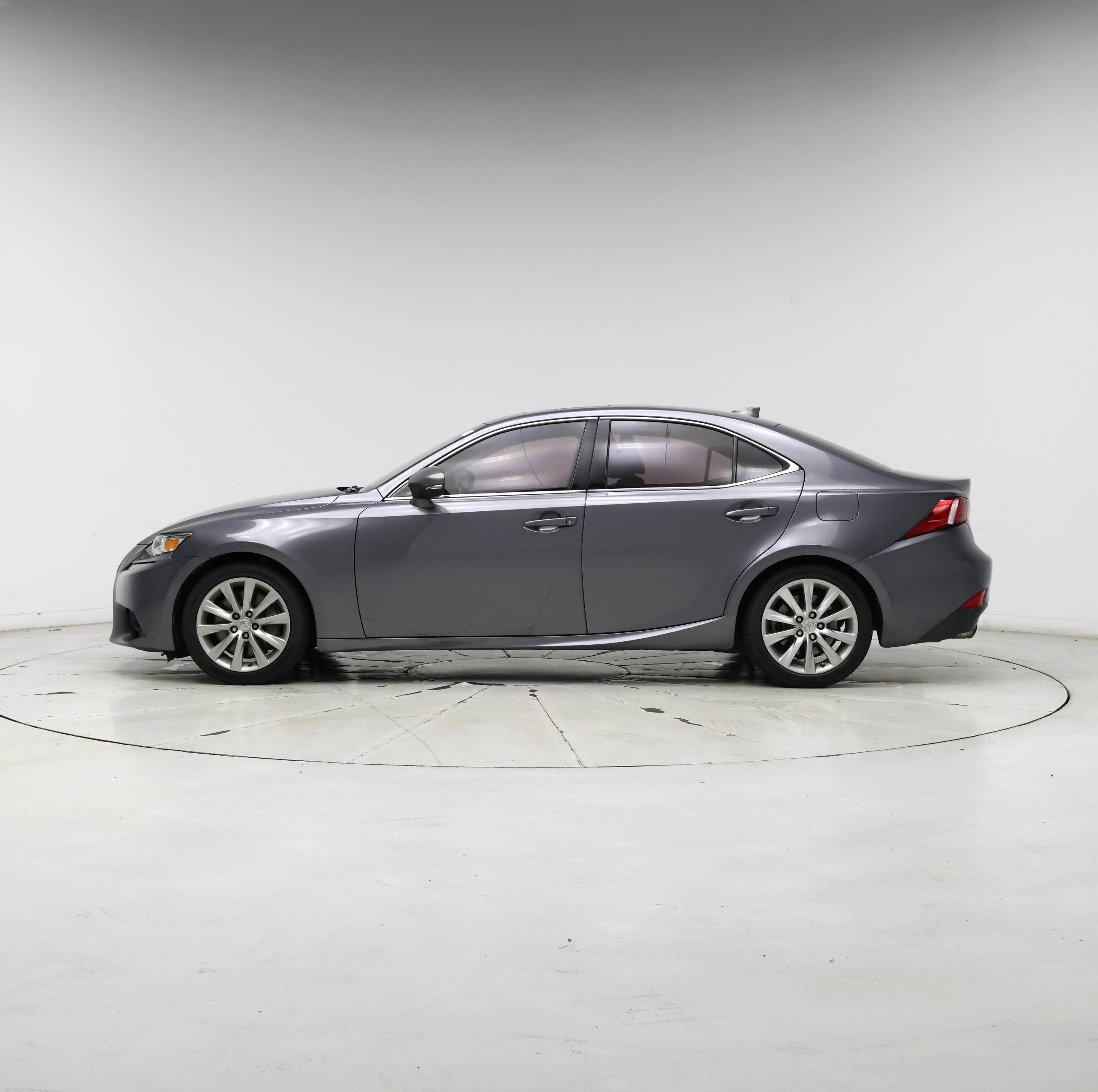 Thumbnail: 2016 Lexus IS - 3