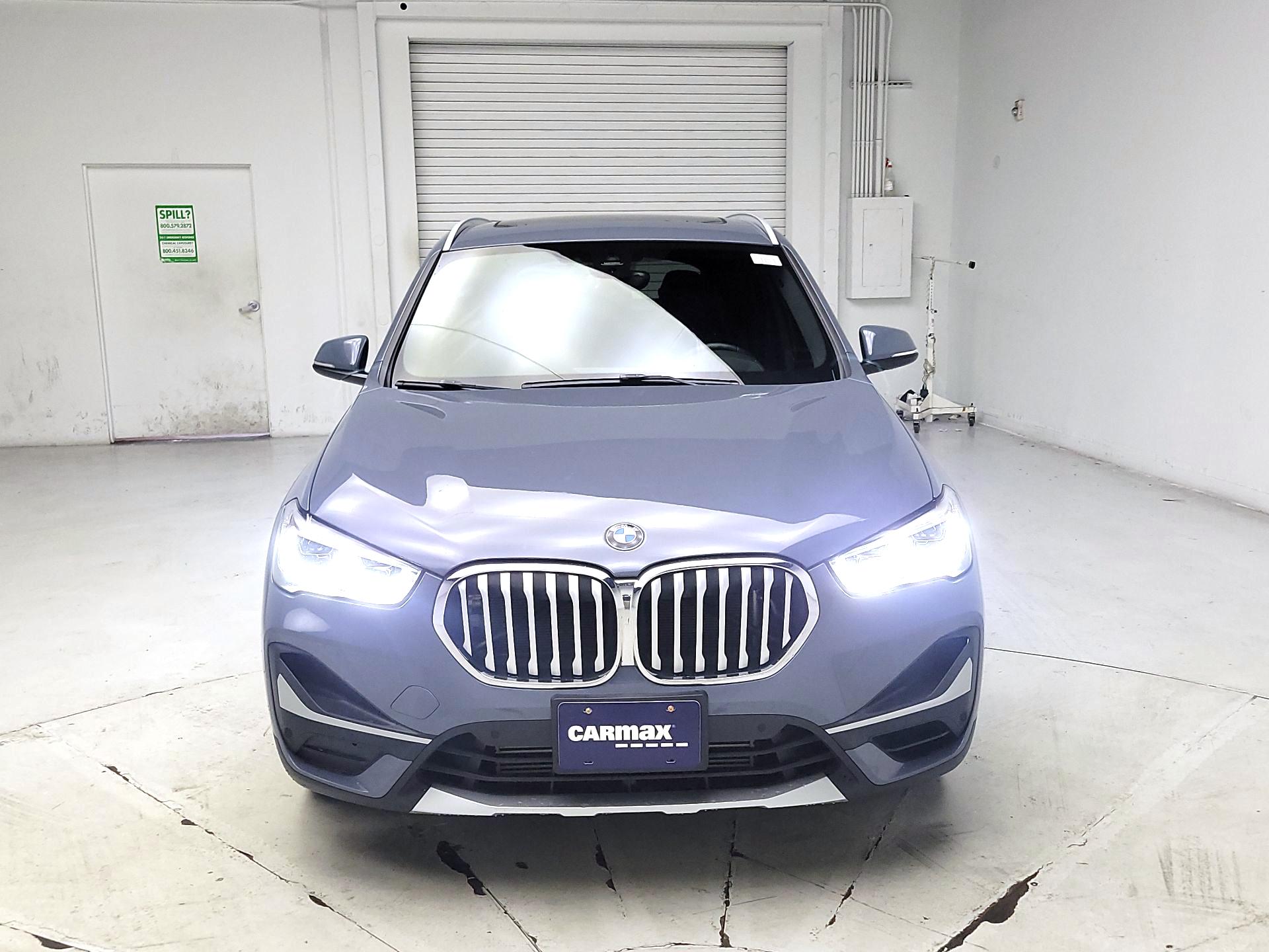 Thumbnail: 2021 BMW X1 - 2