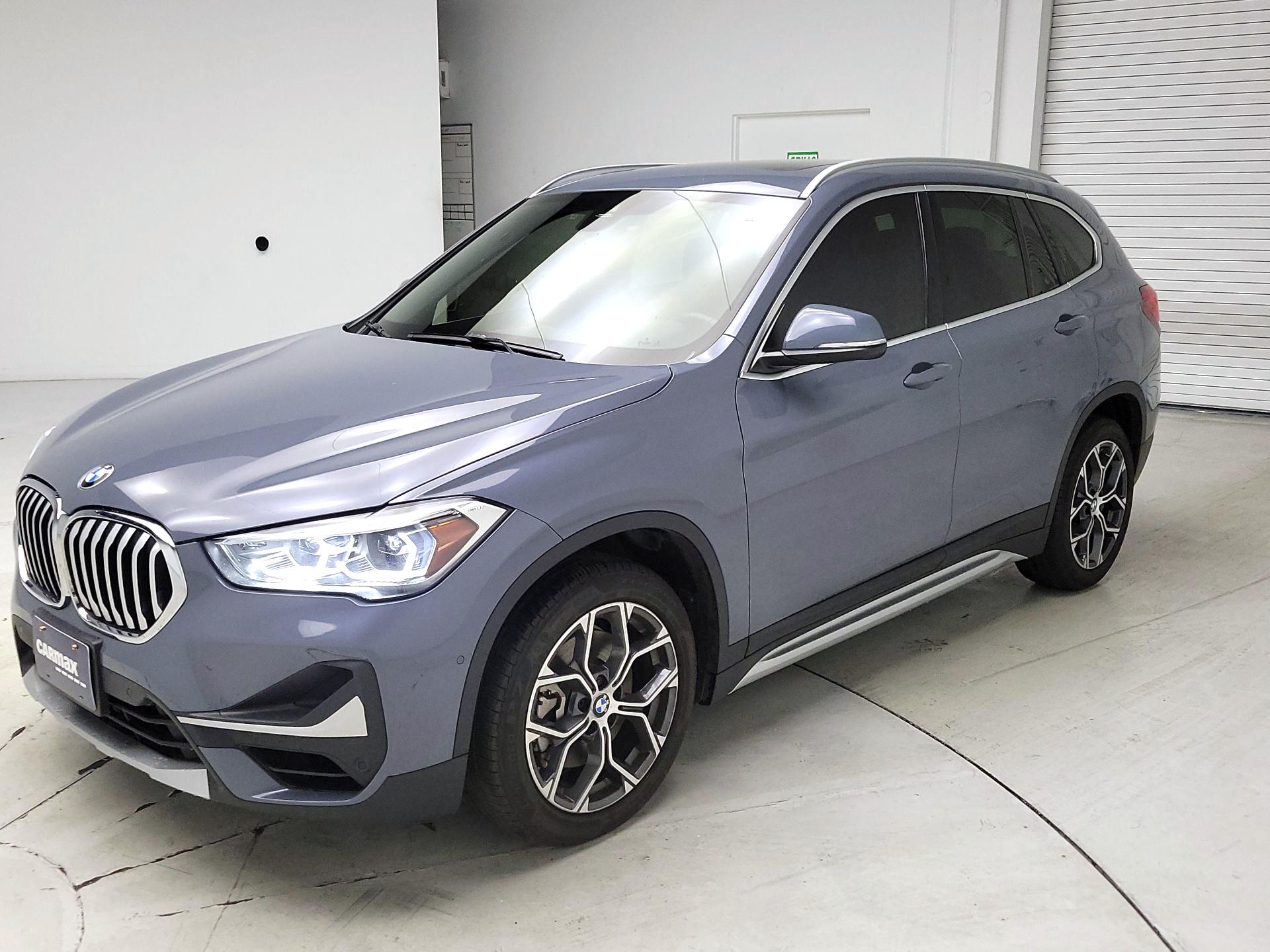 Thumbnail: 2021 BMW X1 - 3
