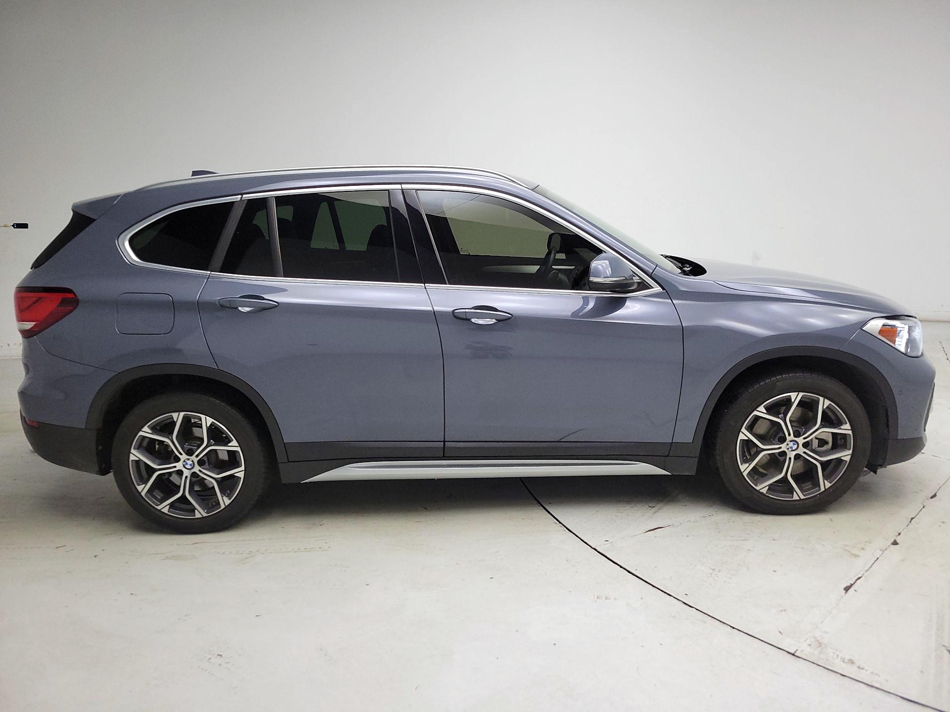Thumbnail: 2021 BMW X1 - 4