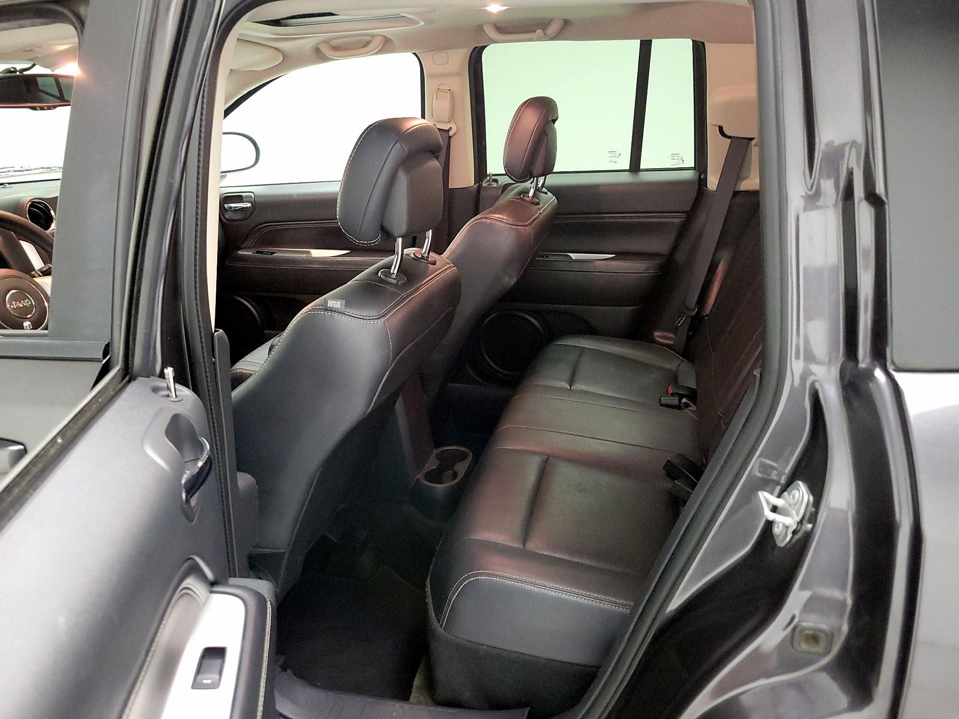 Thumbnail: 2016 Jeep Compass - 18