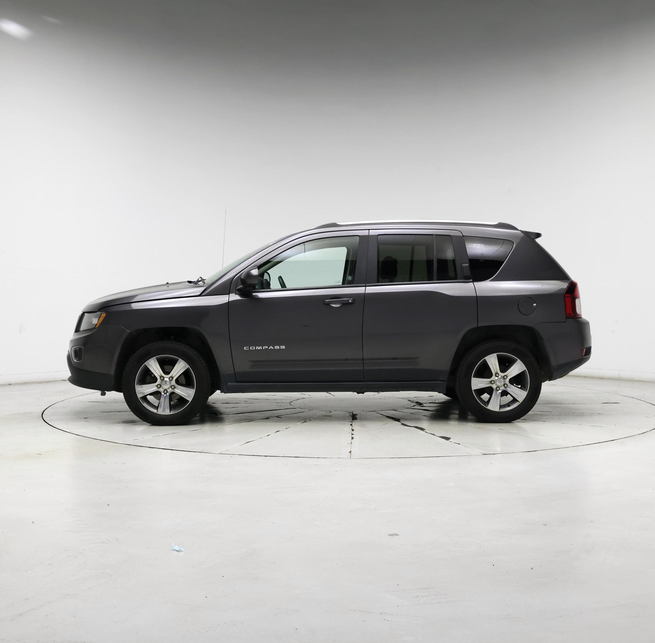 Thumbnail: 2016 Jeep Compass - 3