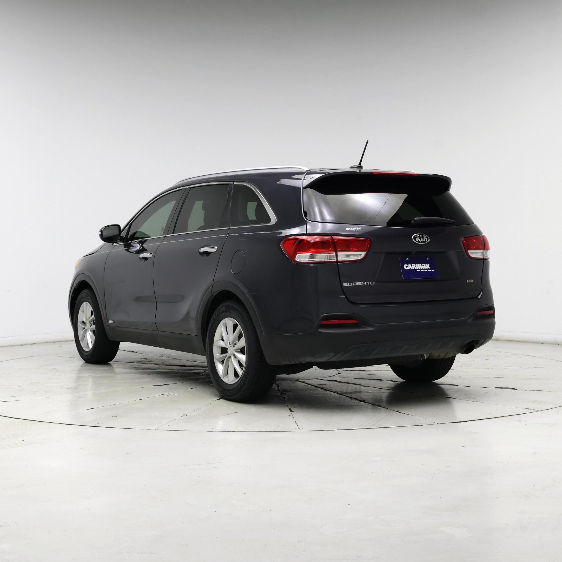 Thumbnail: 2017 Kia Sorento - 2