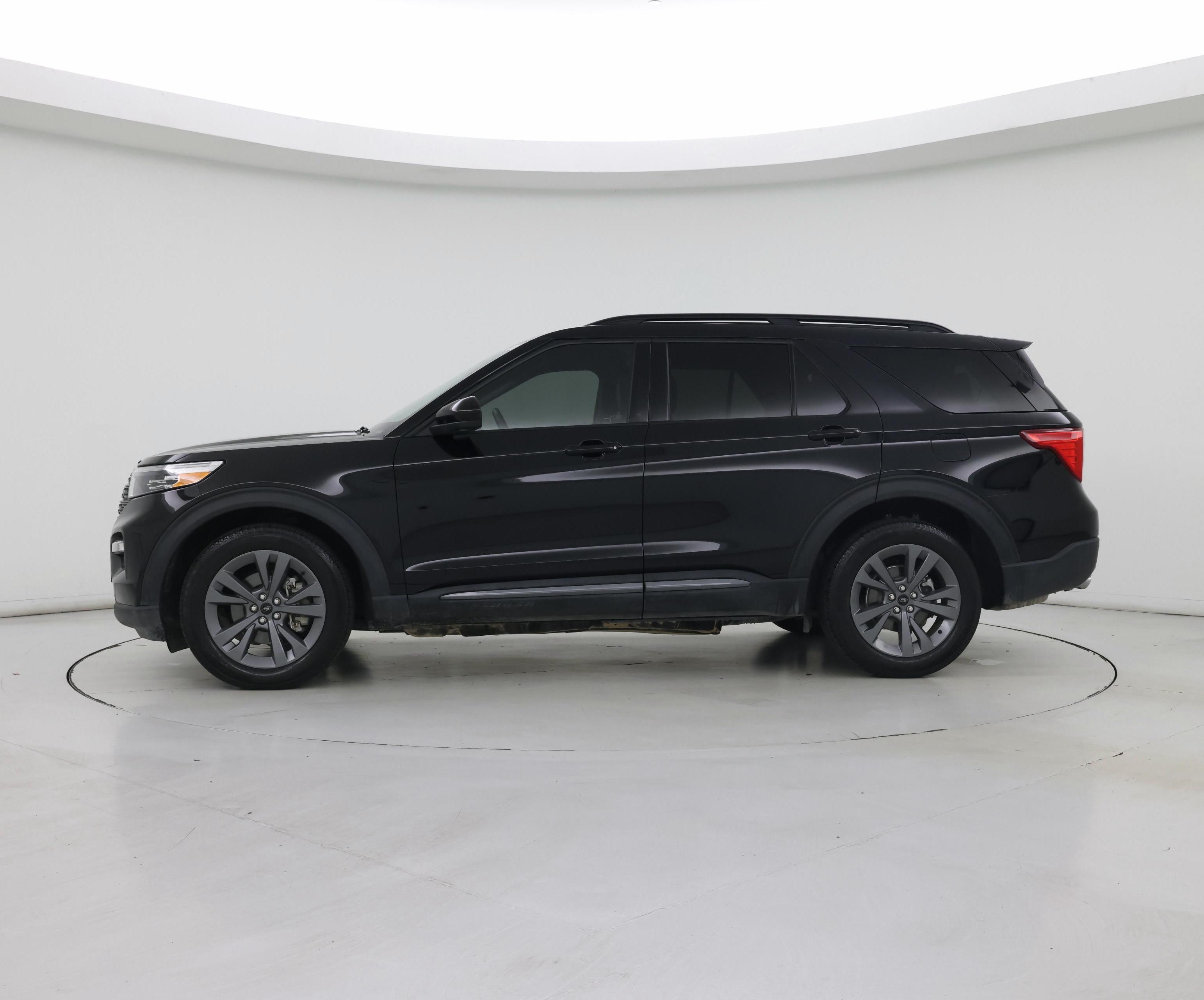 Thumbnail: 2023 Ford Explorer - 3