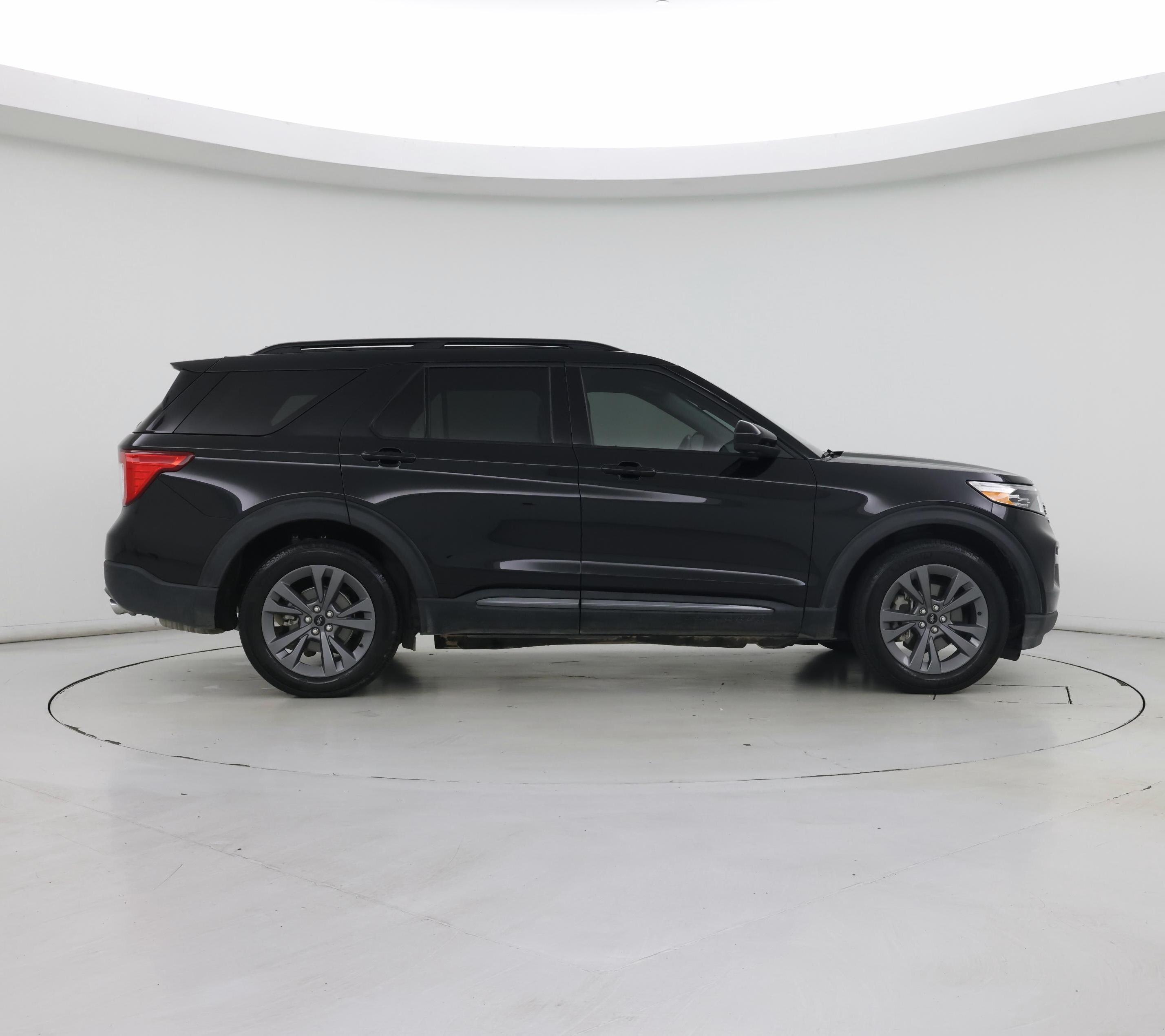 Thumbnail: 2023 Ford Explorer - 7