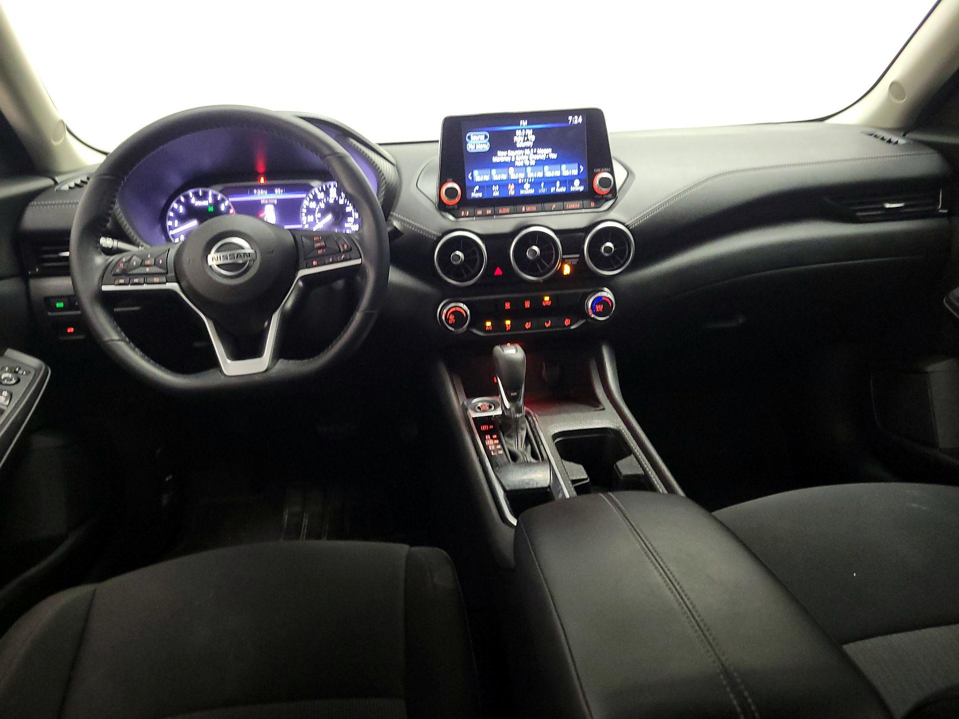 Thumbnail: 2022 Nissan Sentra - 9