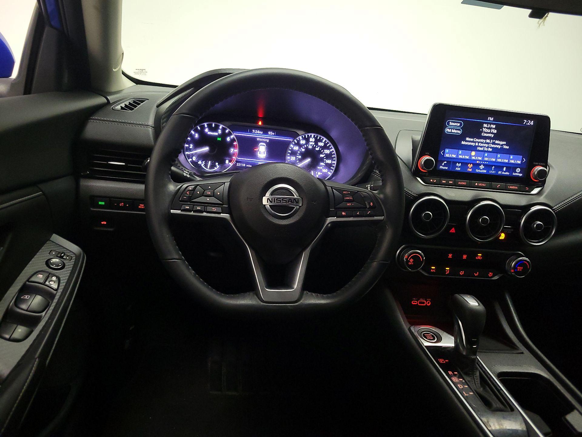 Thumbnail: 2022 Nissan Sentra - 10
