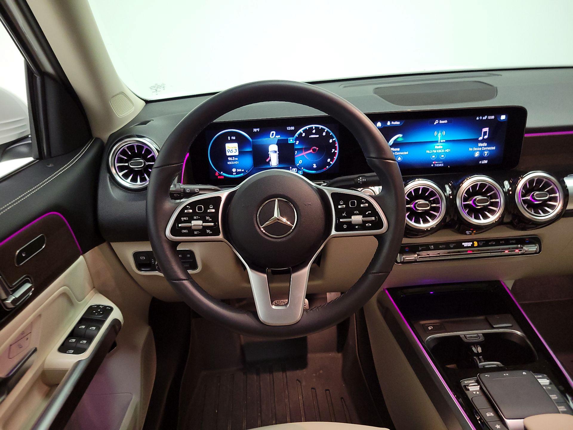 Thumbnail: 2022 Mercedes-Benz GLB - 10